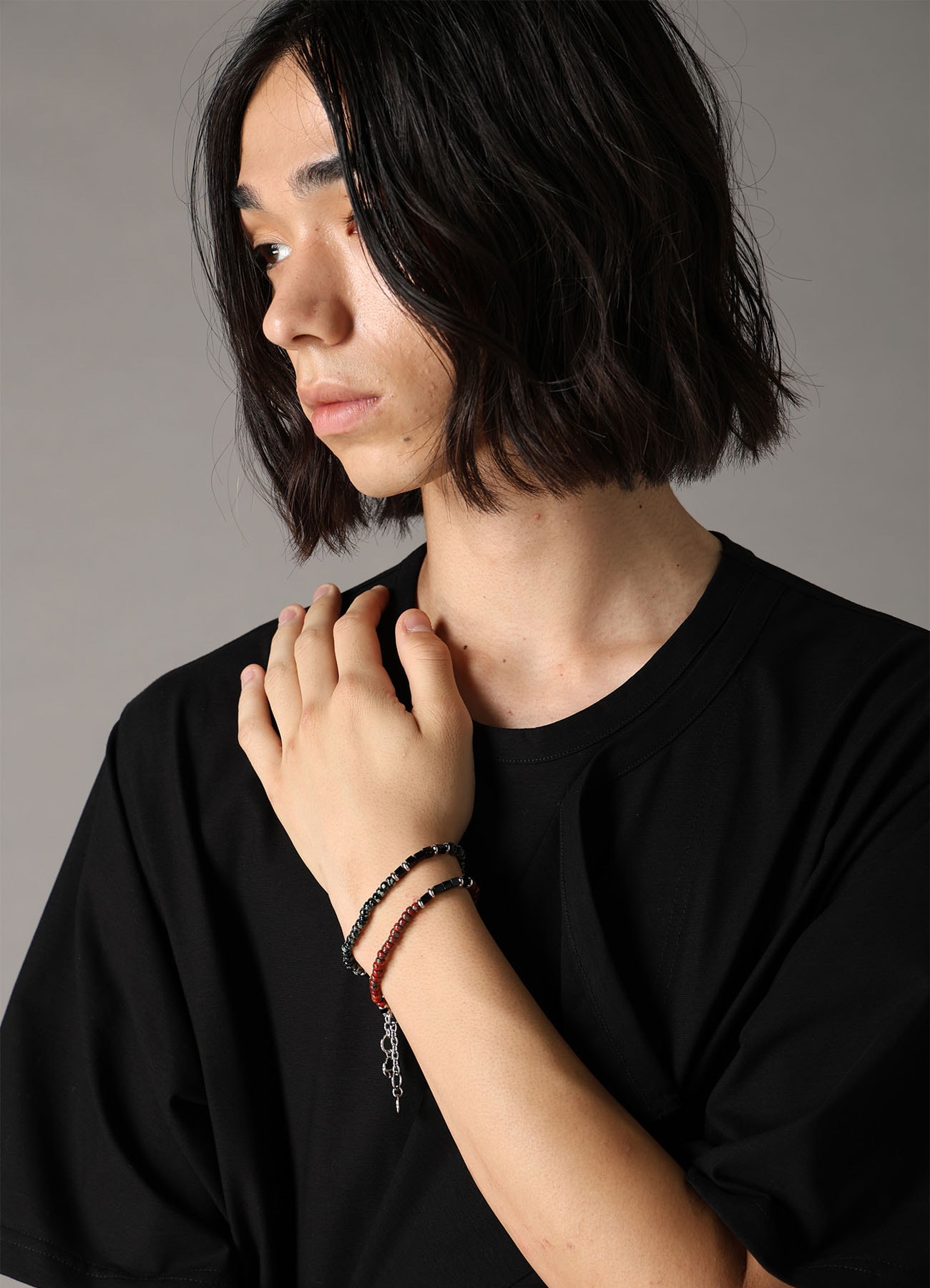 GLASS & BRASS BEAD BRACELET B