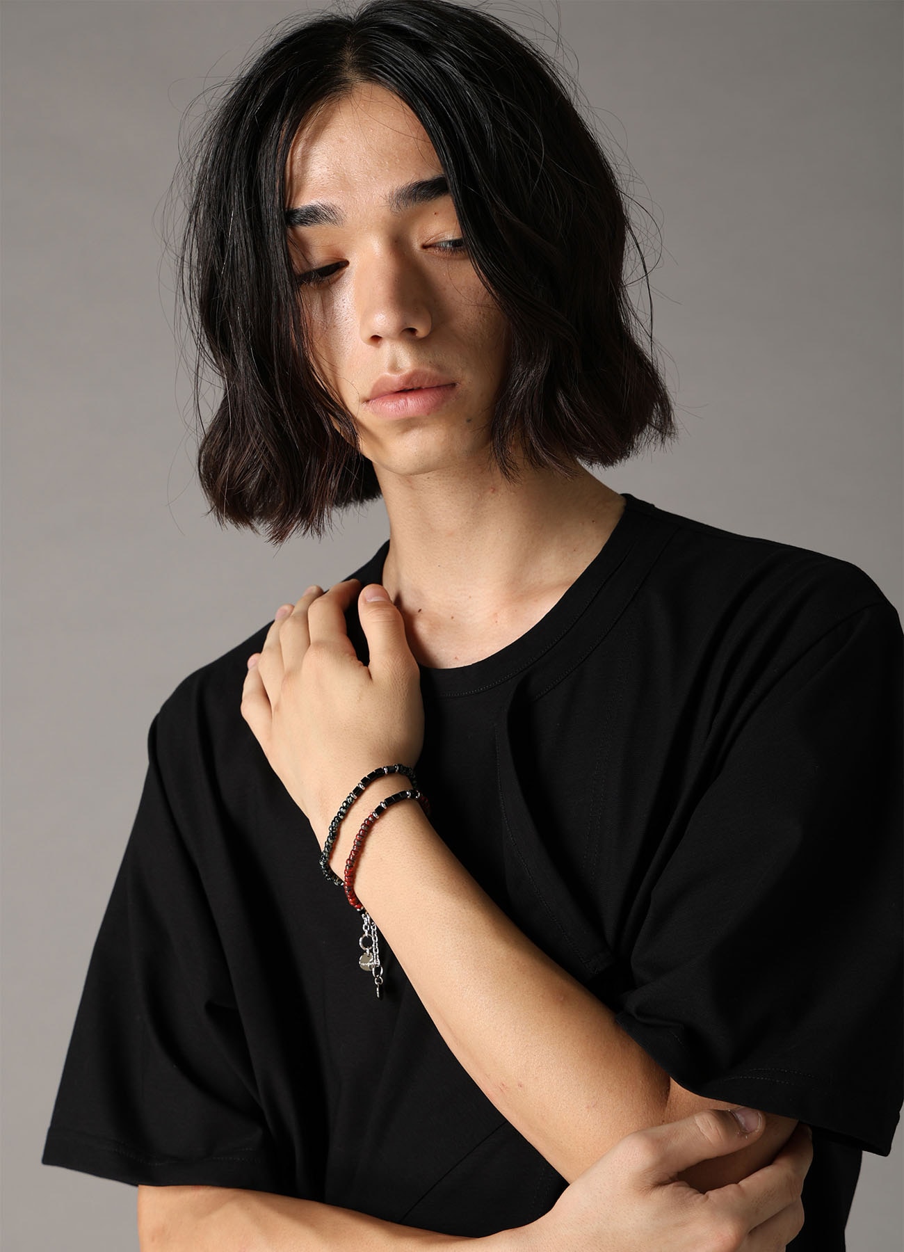 GLASS & BRASS BEAD BRACELET B