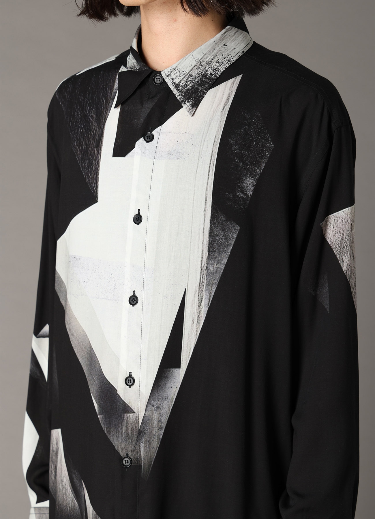 GEOMETRIC PATTERN OVERSIZED SHIRT