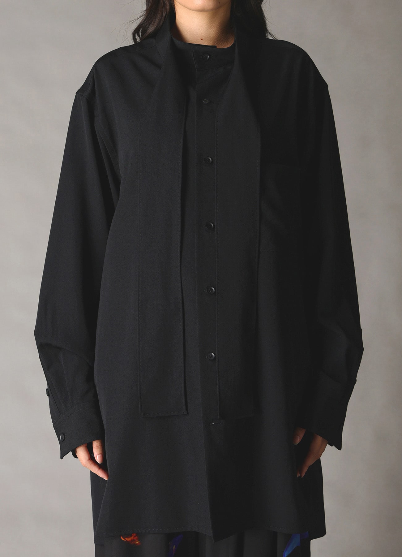 WOOL GABARDINE BOW COLLAR SHIRT