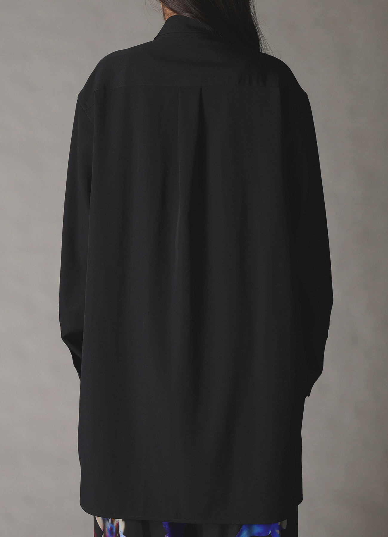 WOOL GABARDINE BOW COLLAR SHIRT