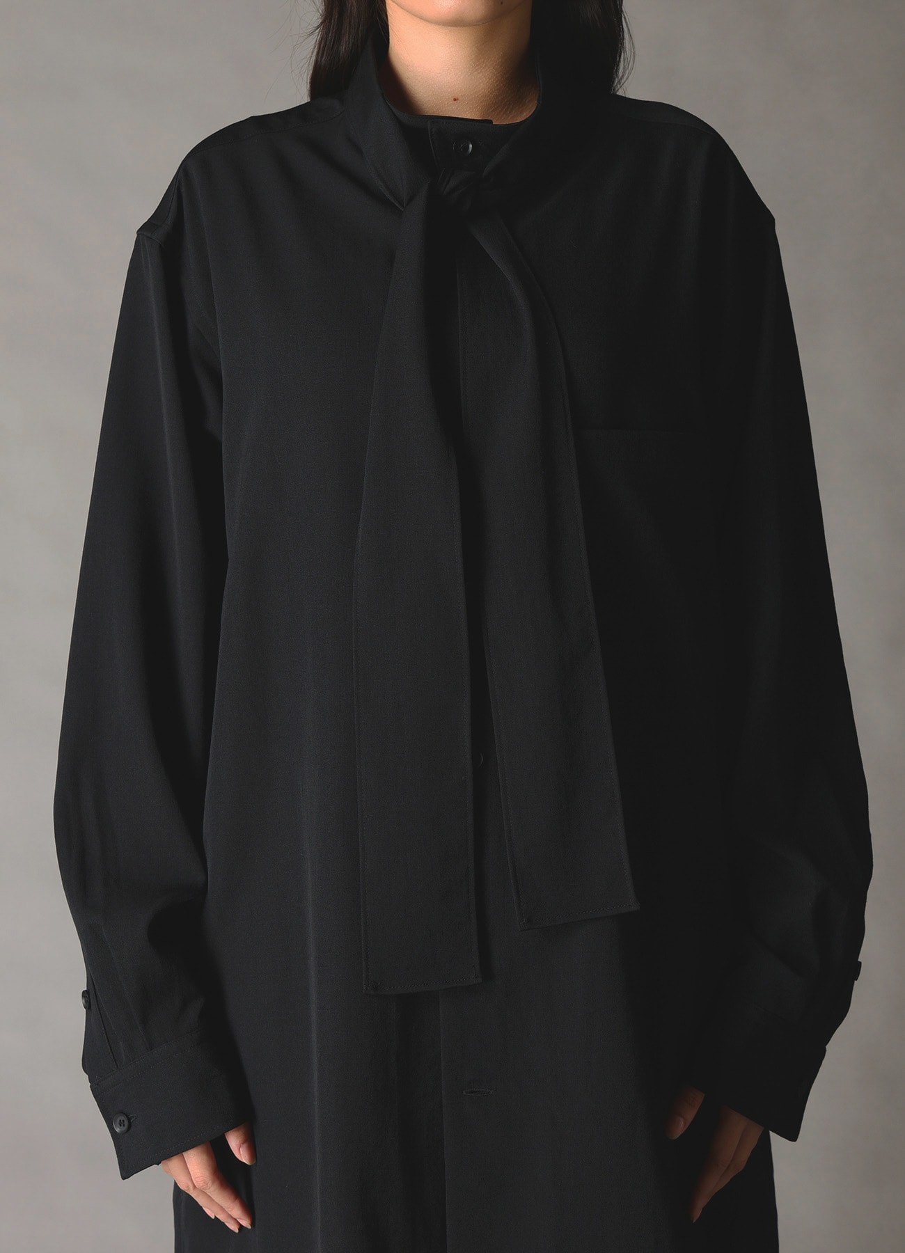 WOOL GABARDINE BOW COLLAR SHIRT