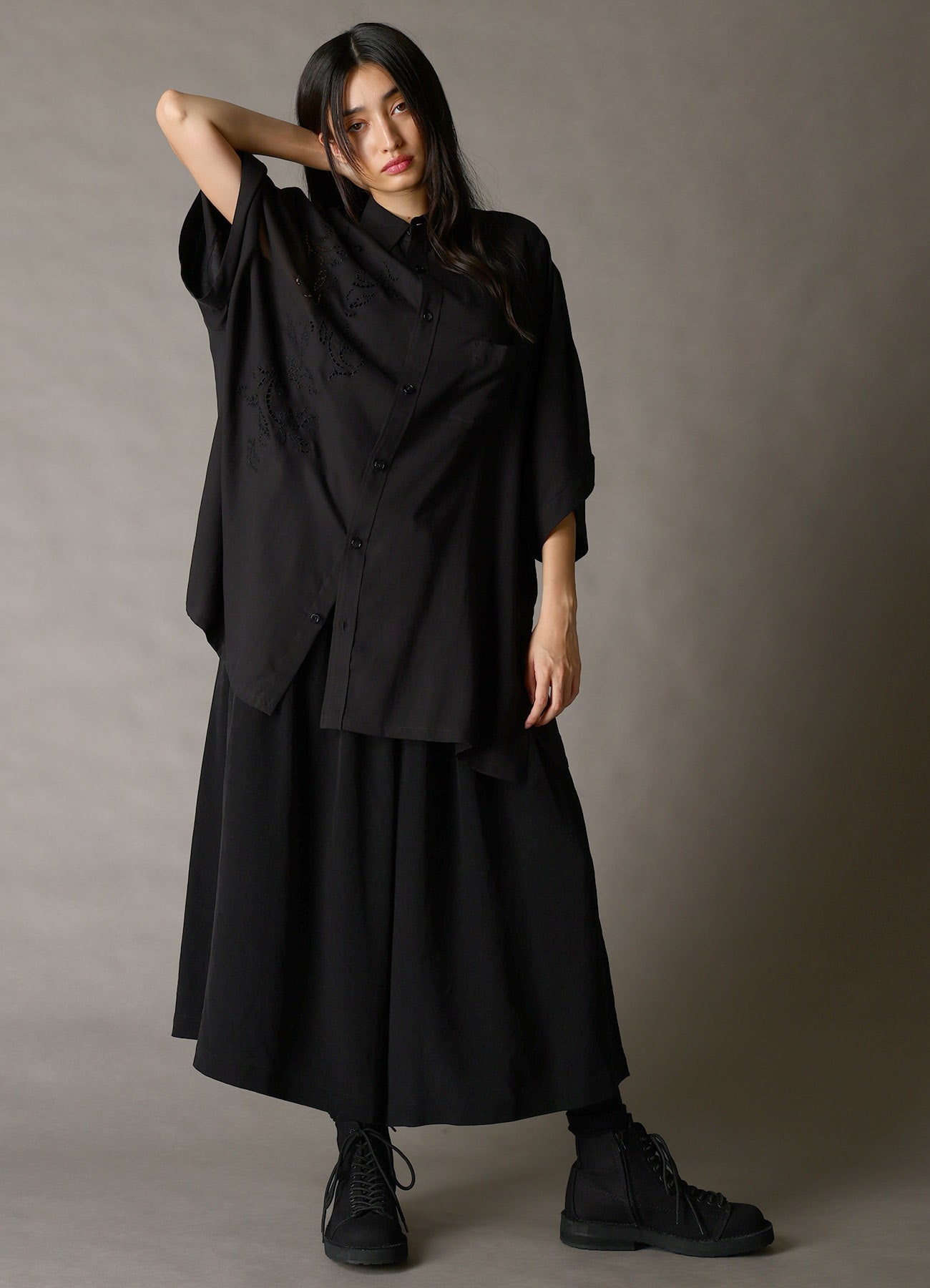 CELLULOSE LAWN BRODERIE FRONT DOLMAN SHORT-SLEEVE SHIRT