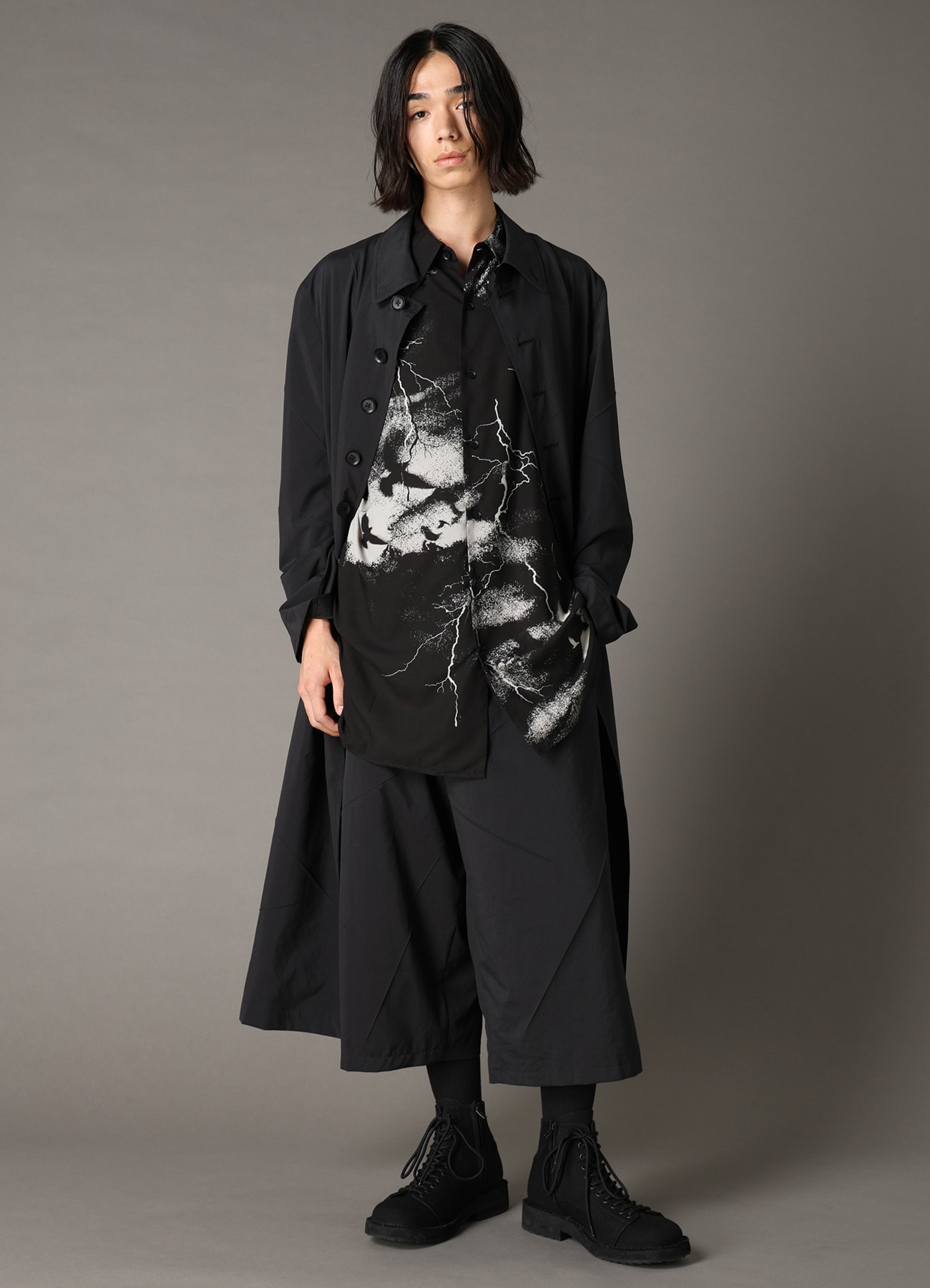 PE TAFFETA PLEATED DESIGN COAT