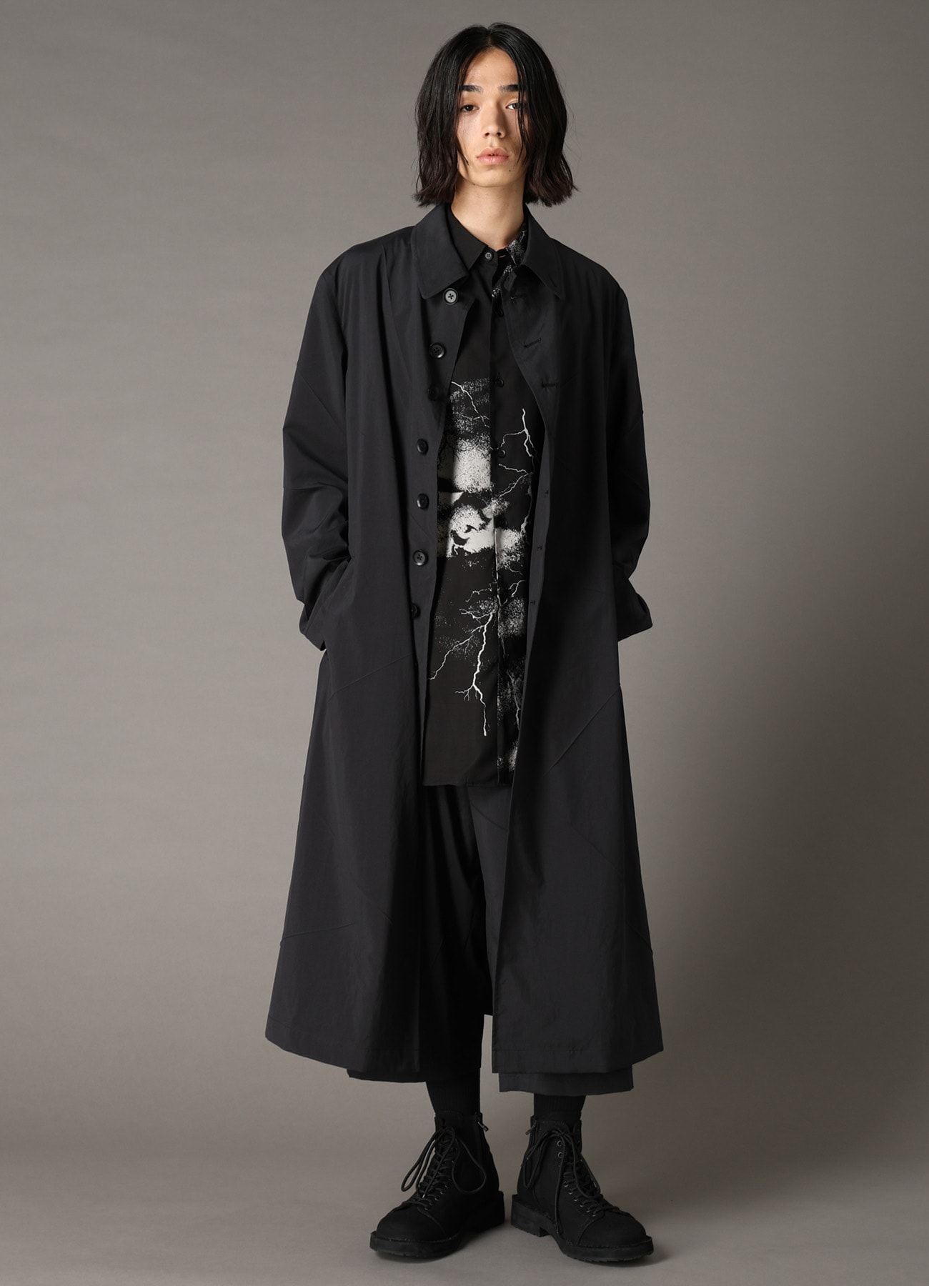 PE TAFFETA PLEATED DESIGN COAT