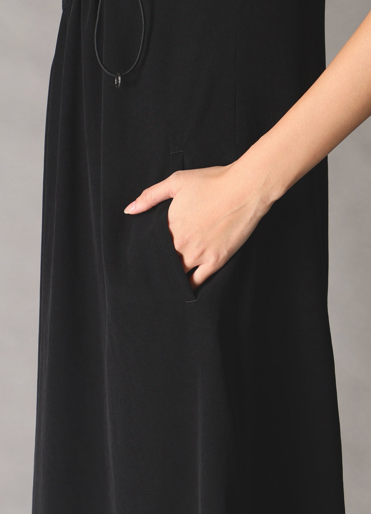 CREPE de CHINE ASYMMETRY DRAWCORD DRESS