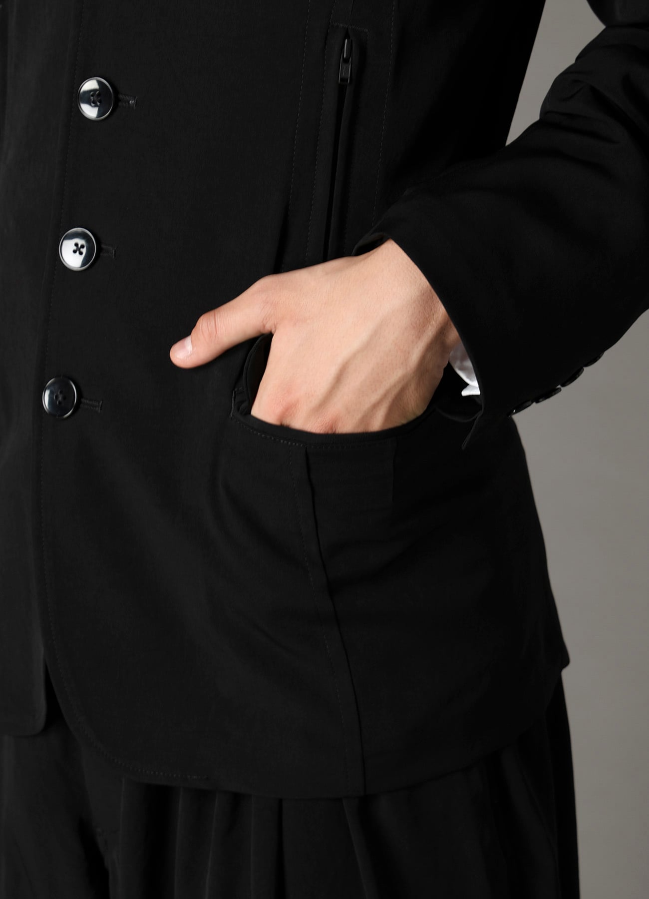 CREPE de CHINE SLIM FIT JACKET