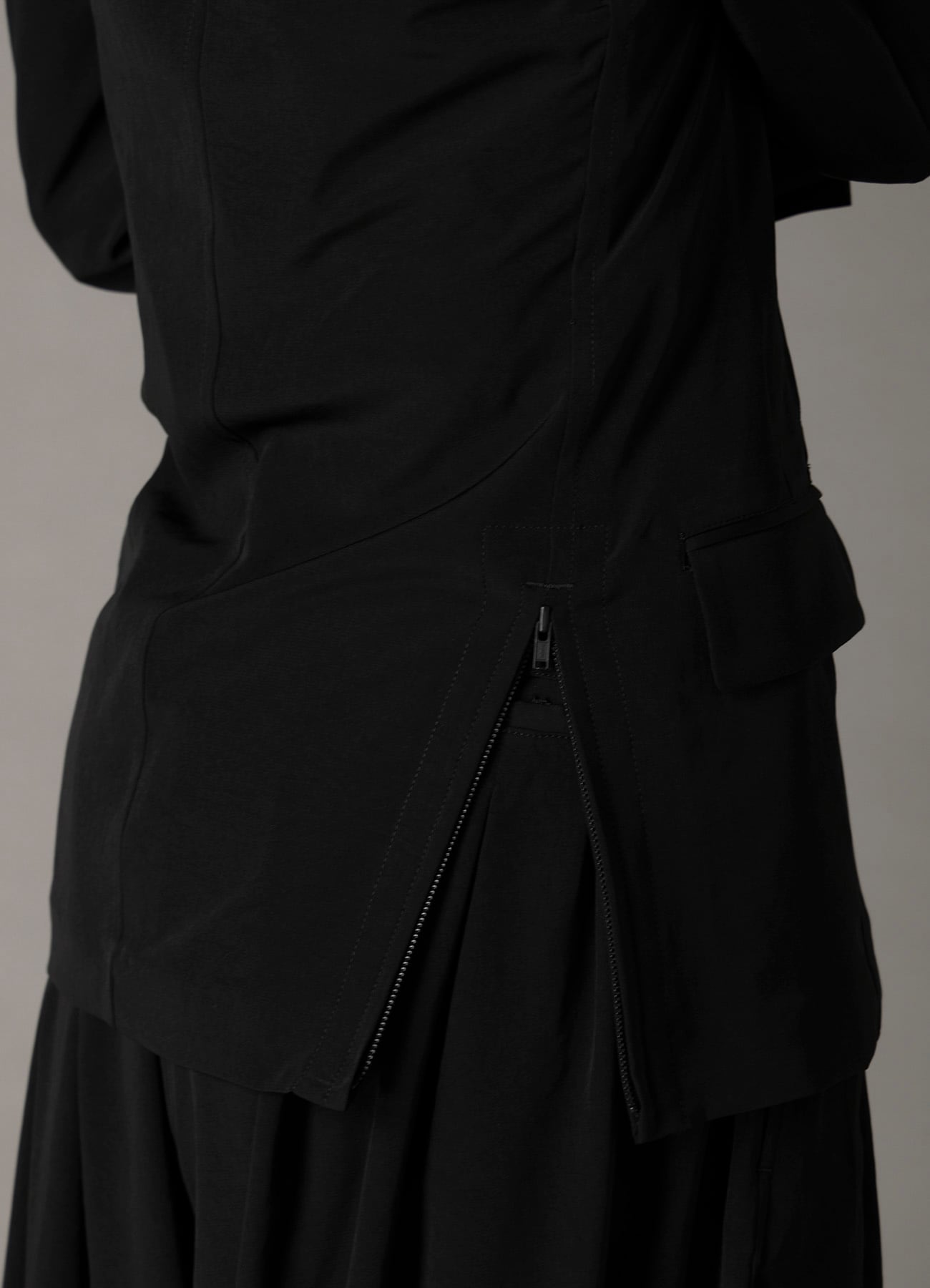 CREPE de CHINE SLIM FIT JACKET