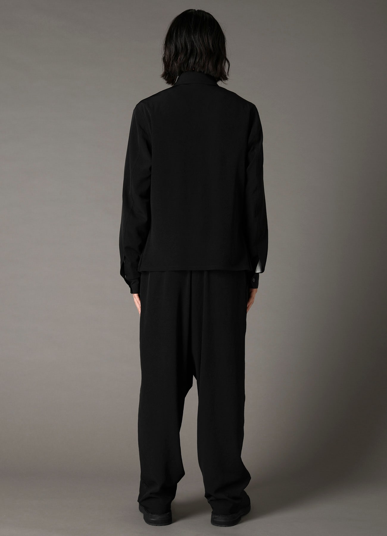 CREPE de CHINE ZIPPER SLIM FIT JACKET