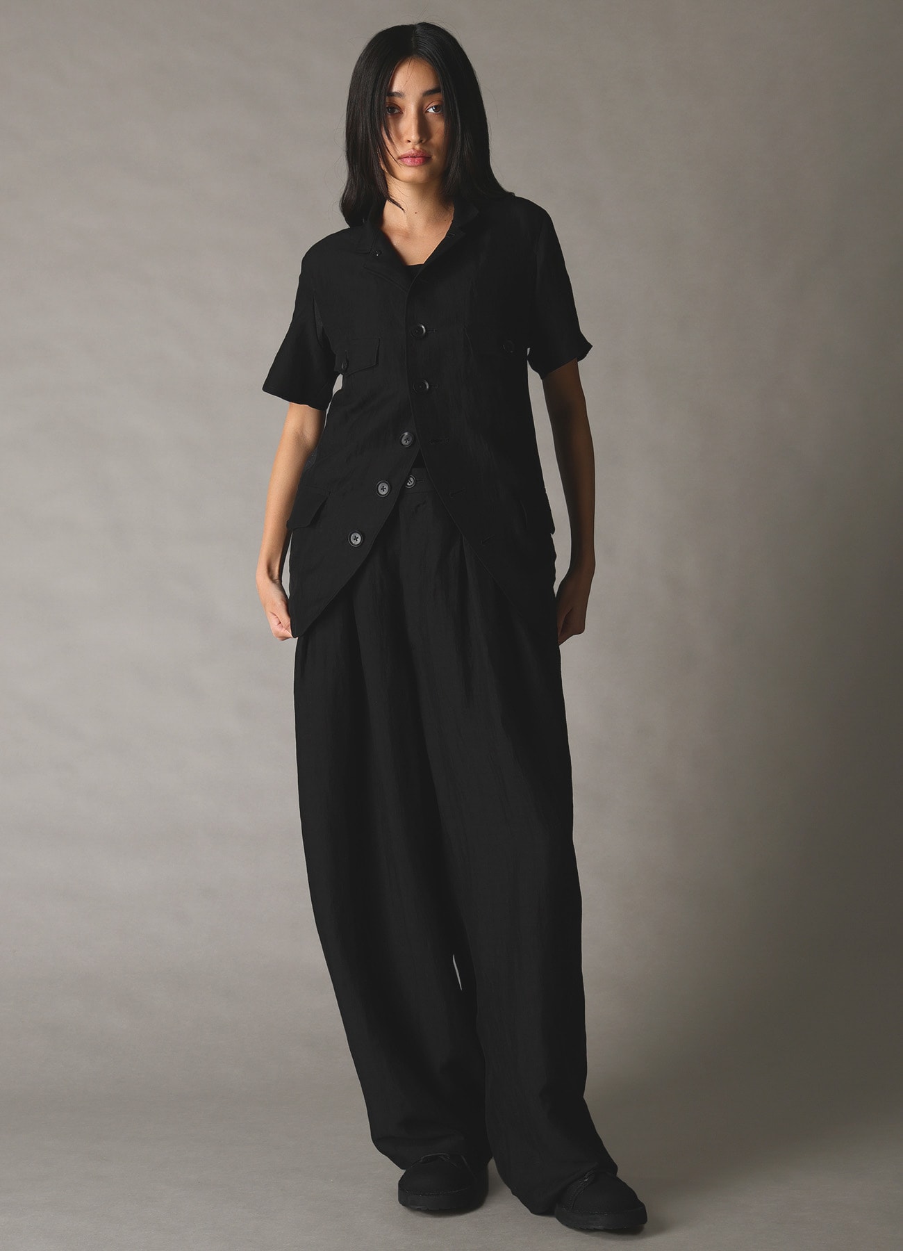 CUPRO/LINEN GABARDINE WOMEN’S SHORT SLEEVE JACKET