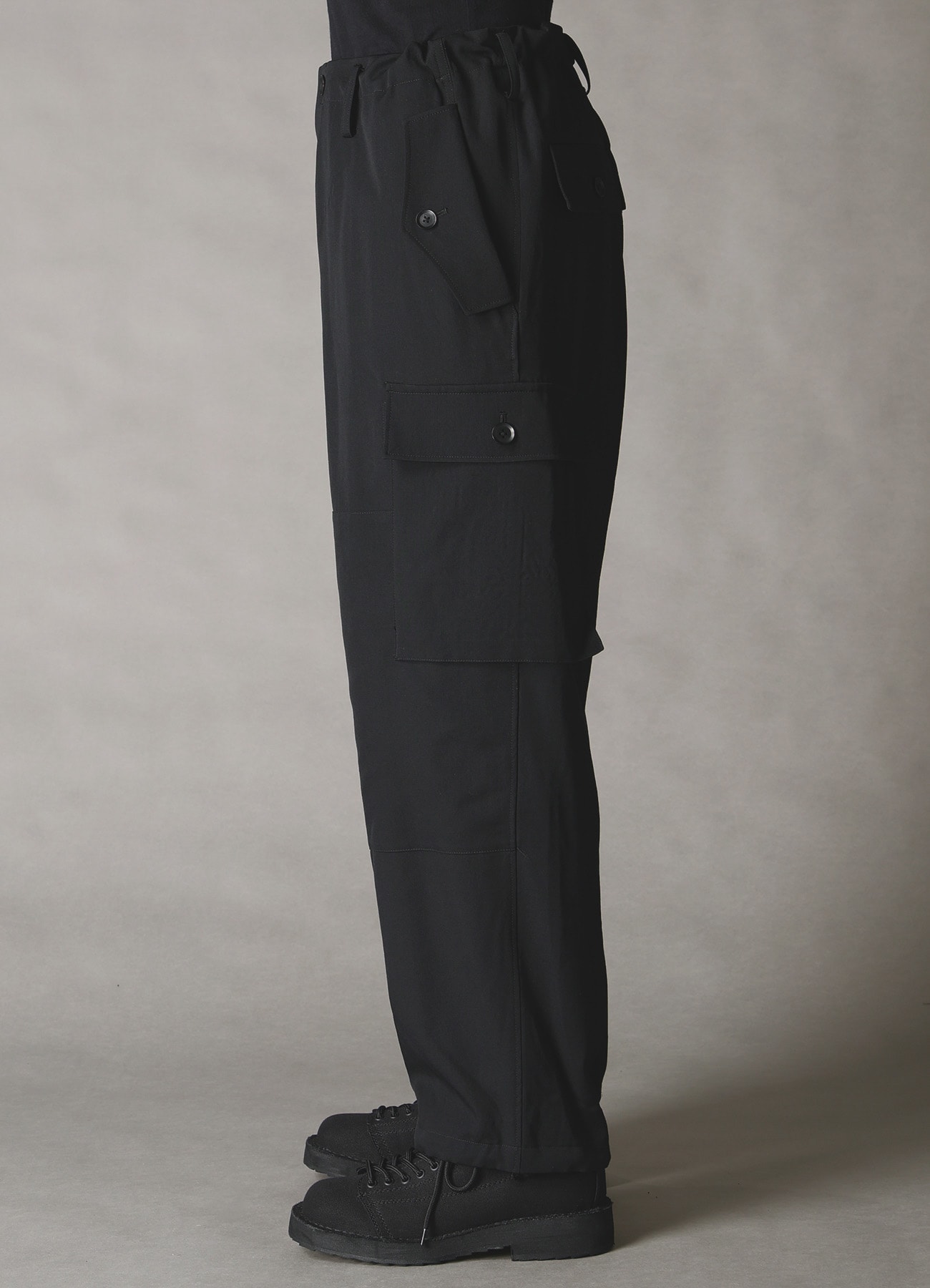 WOOL GABARDINE TAPERED CARGO PANTS