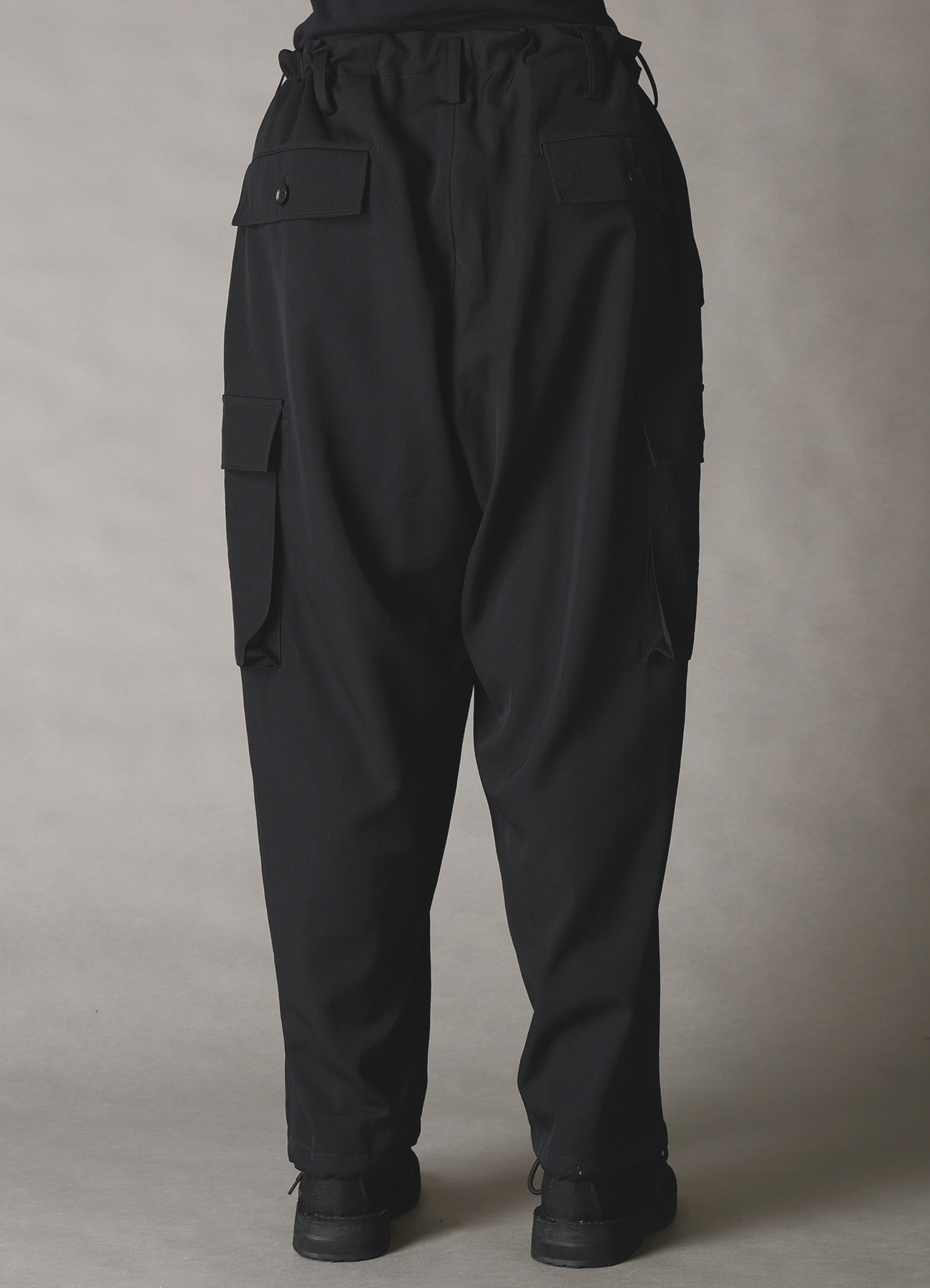 WOOL GABARDINE TAPERED CARGO PANTS