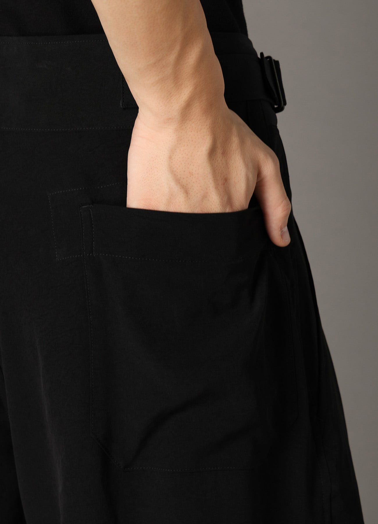 CREPE de CHINE PLEATED SHORTS