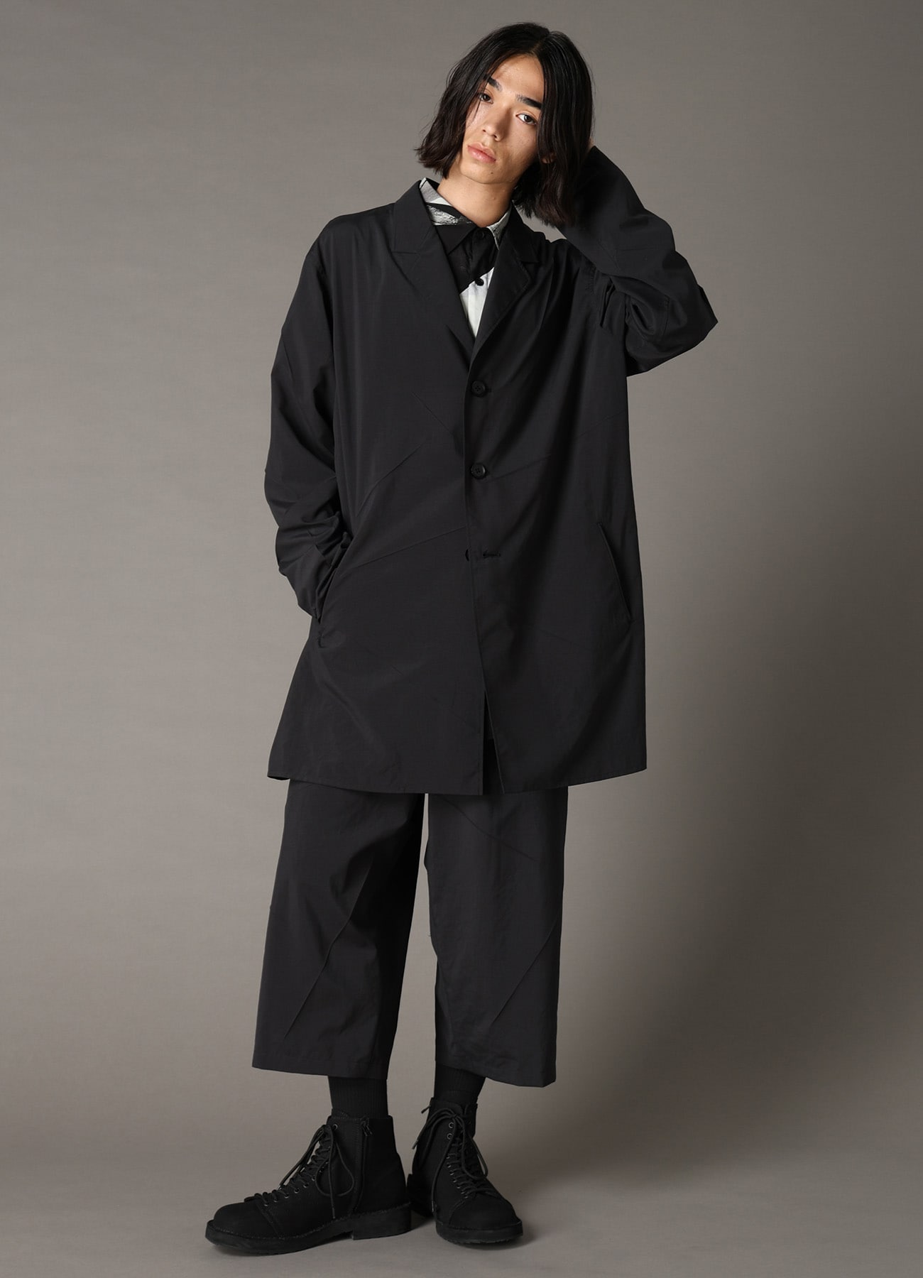 PE TAFFETA PLEATS DESIGN PANTS