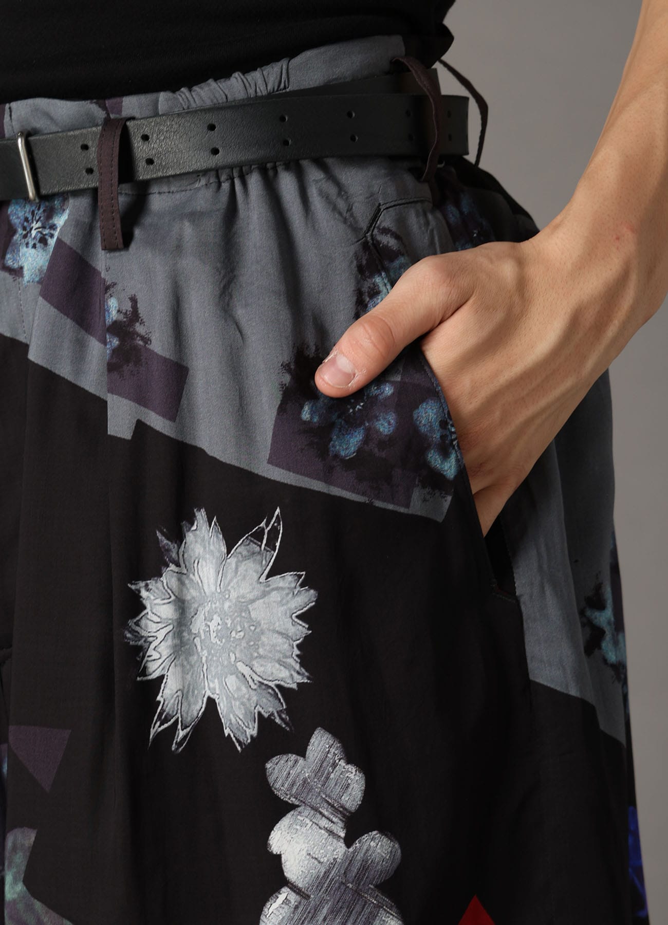 FLORAL PATCHWORK PRINT SHORTS