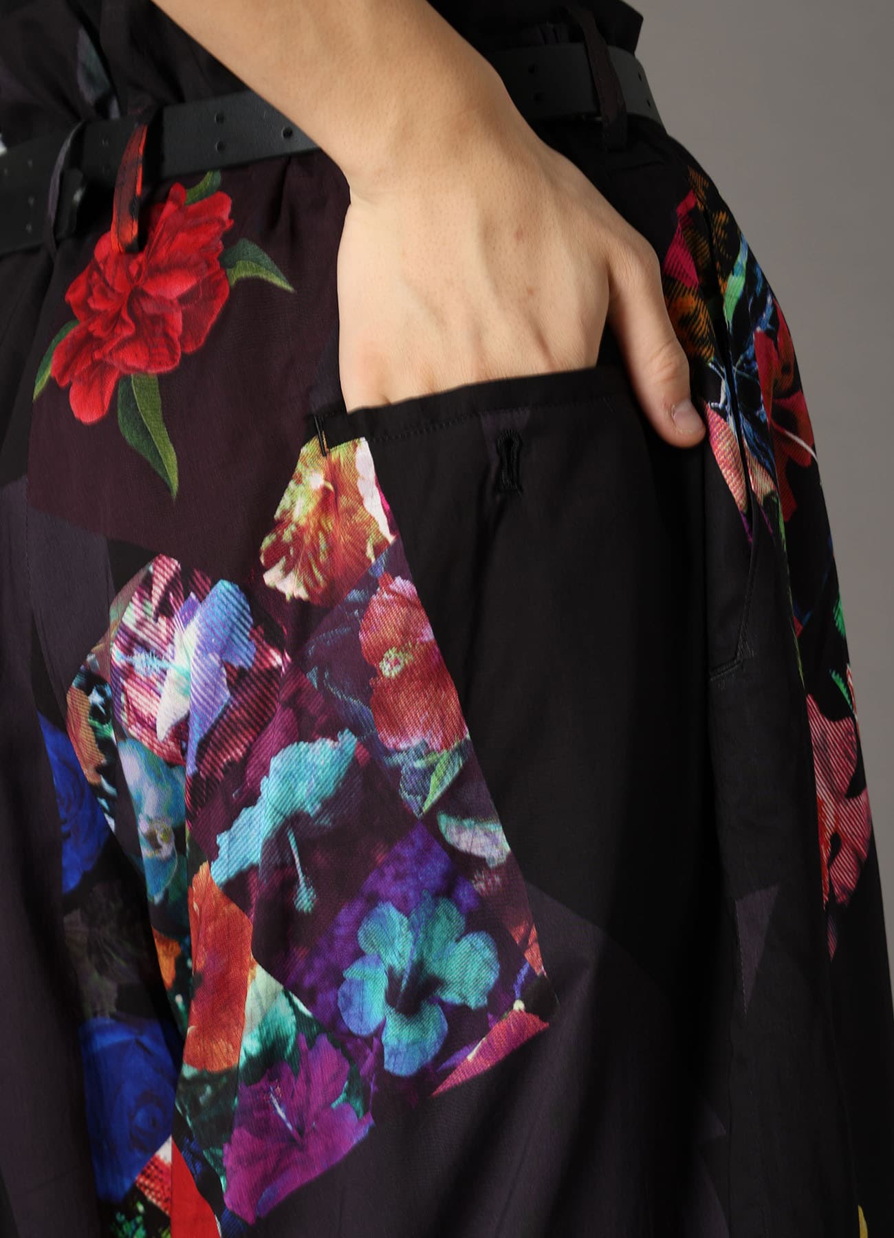 FLORAL PATCHWORK PRINT SHORTS