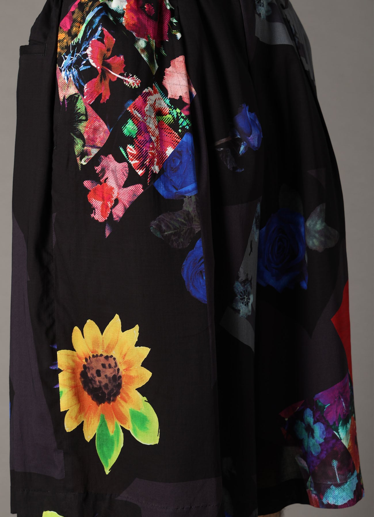 FLORAL PATCHWORK PRINT SHORTS