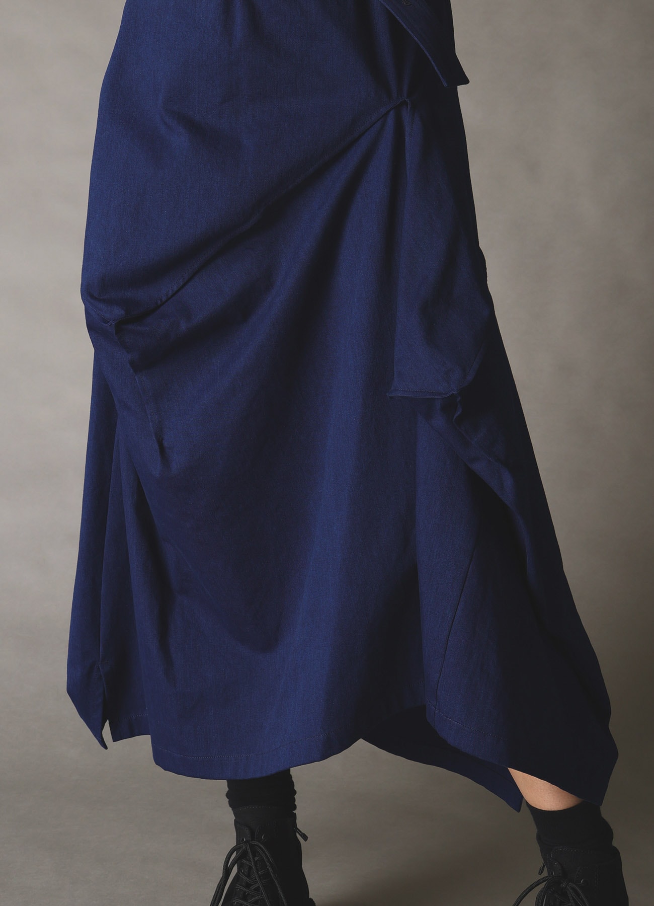 COTTON INDIGO TWILL SQUARE SKIRT