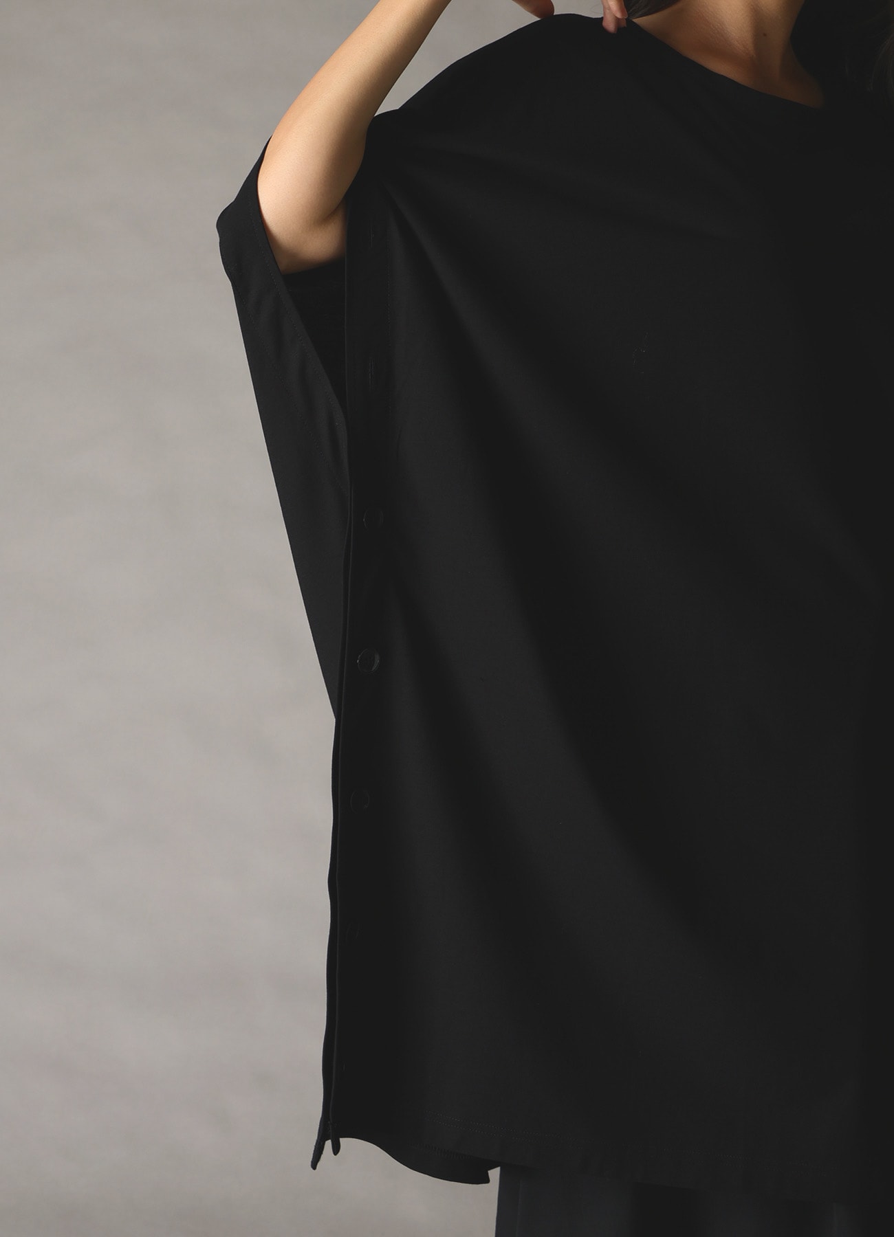 30 HARD TWIST STRETCH JERSEY SIDE BUTTON BIG T-SHIRT