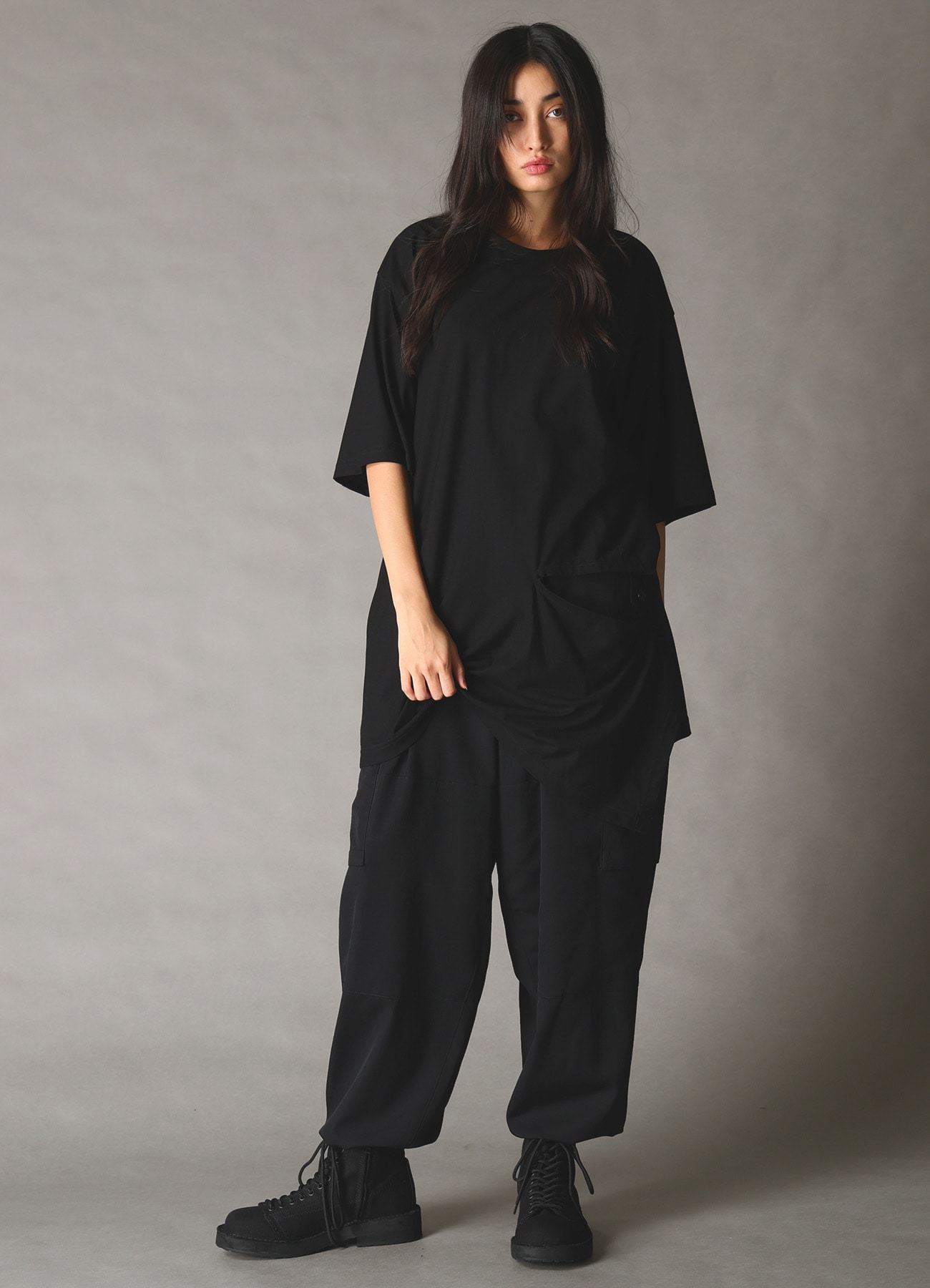 30 HARD TWIST STRETCH JERSEY LEFT CUT-OUT T-SHIRT