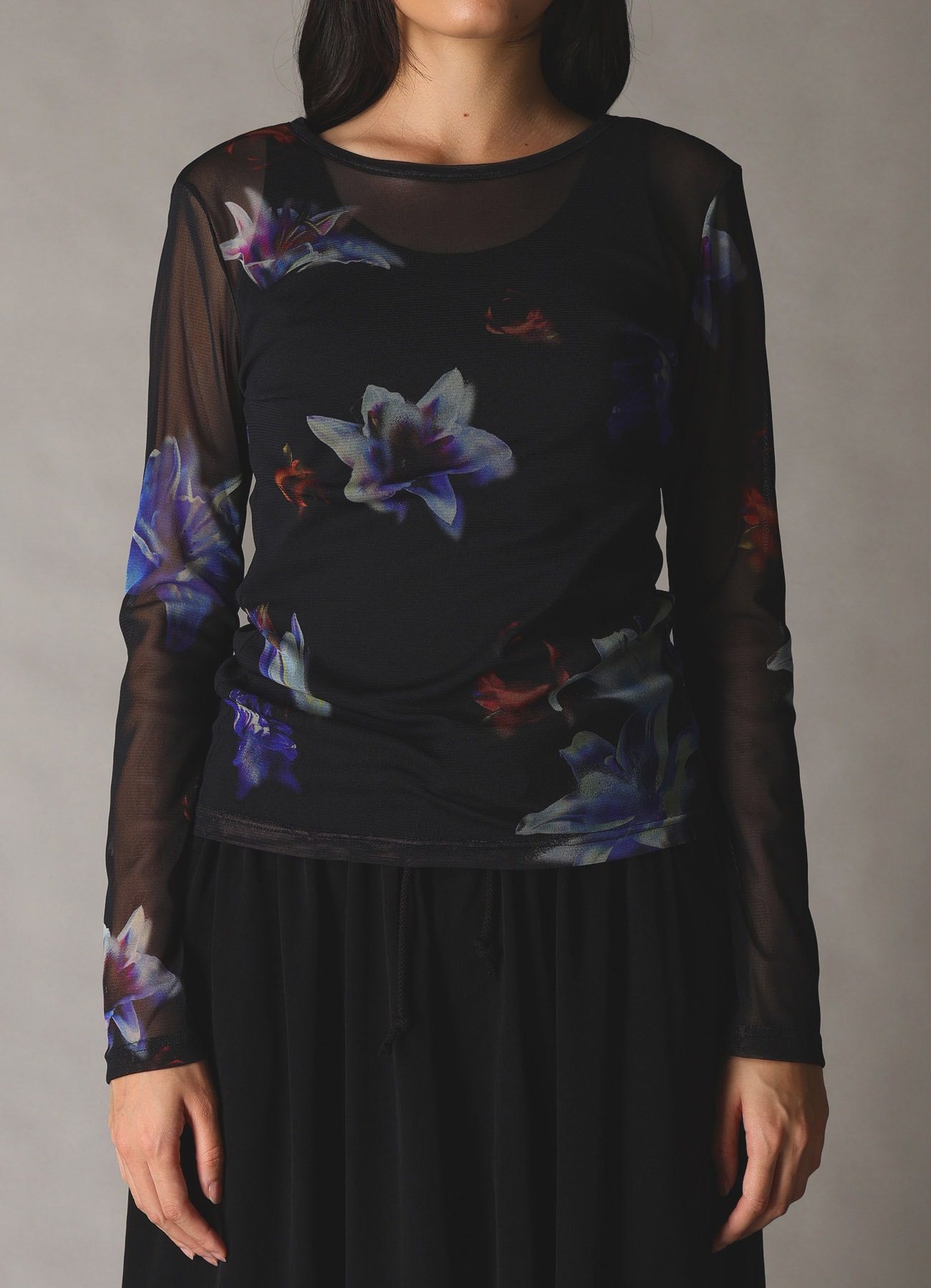 【1/16 10:00 Release】LILY PATTERN SOFT TULLE LONG SLEEVE T