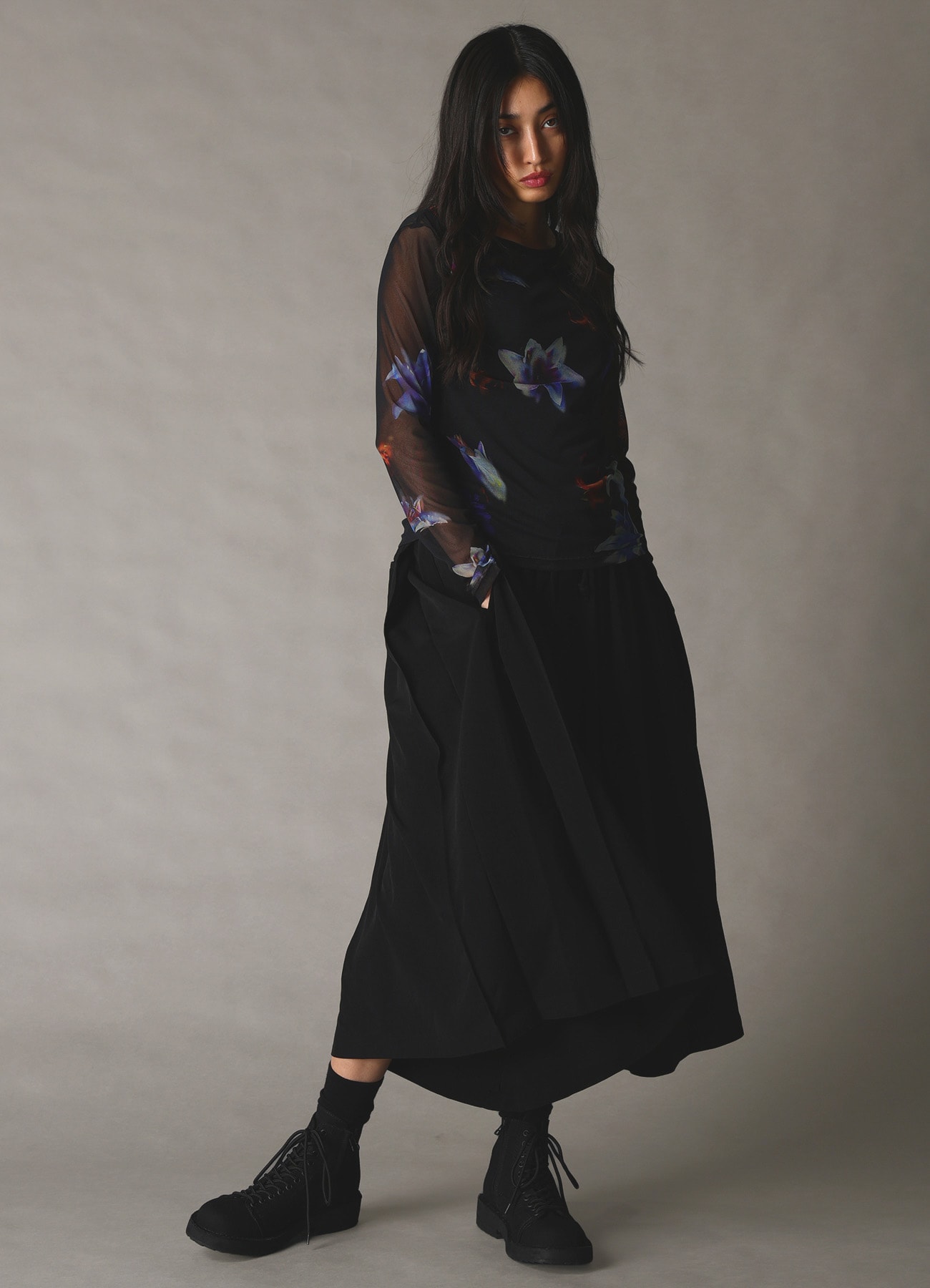 【1/16 10:00 Release】LILY PATTERN SOFT TULLE LONG SLEEVE T