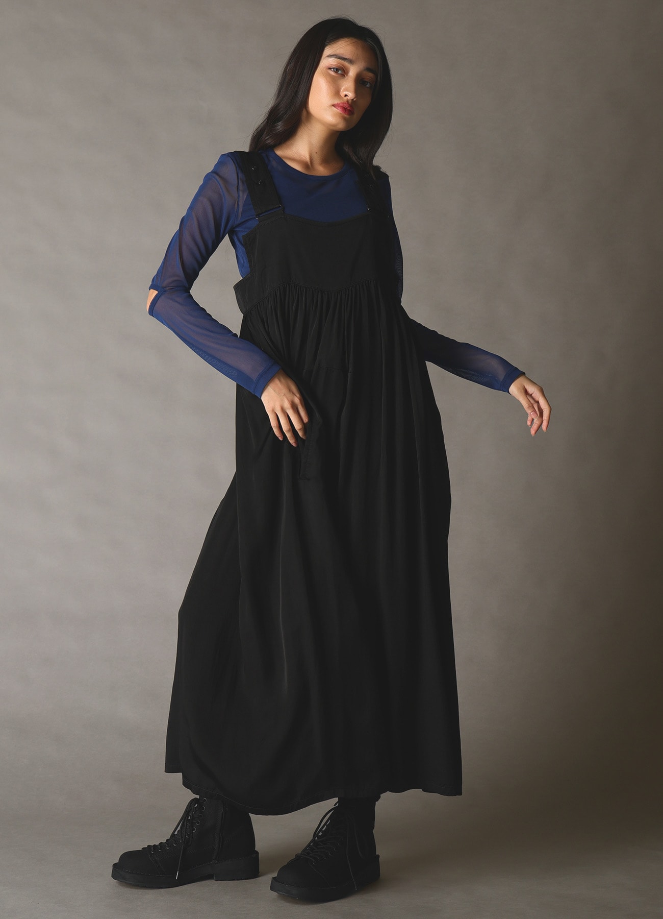 SOFT TULLE ELBOW CUT-OUT TOP