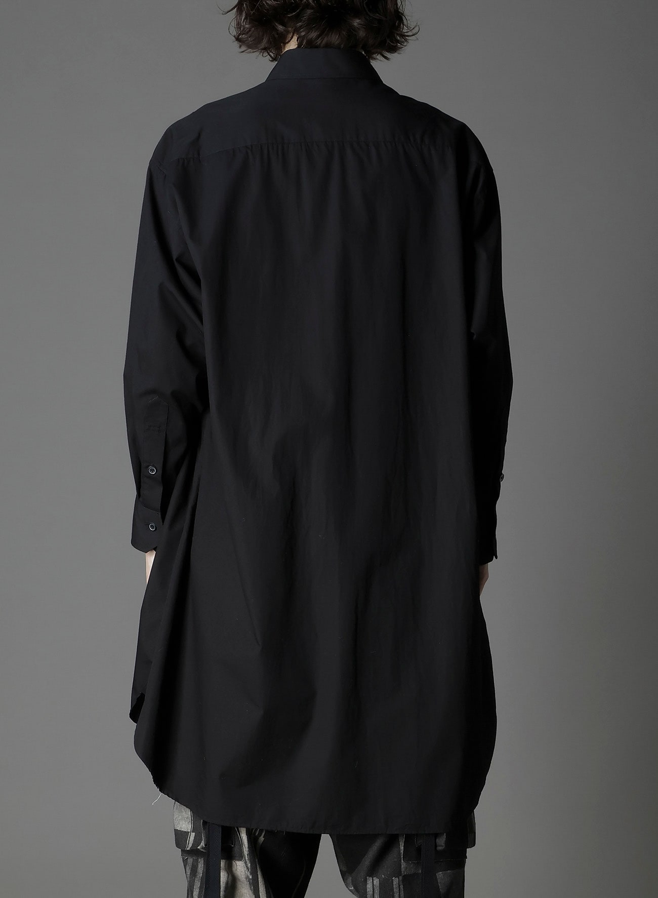 SWITCHING MATERIAL FRONT PANAL STANDARD BLACK SHIRT