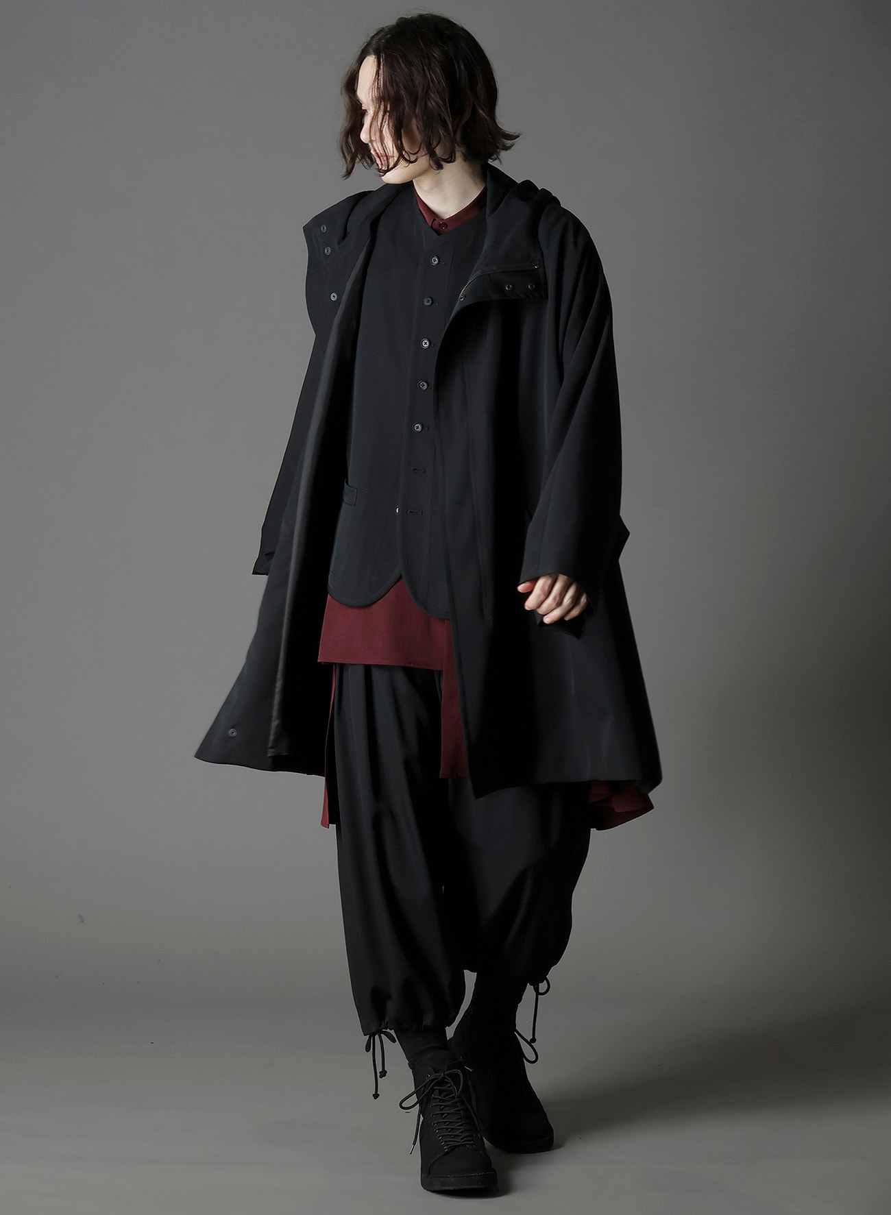 W/GABARDINE FRONT OPEN PONCHO COAT