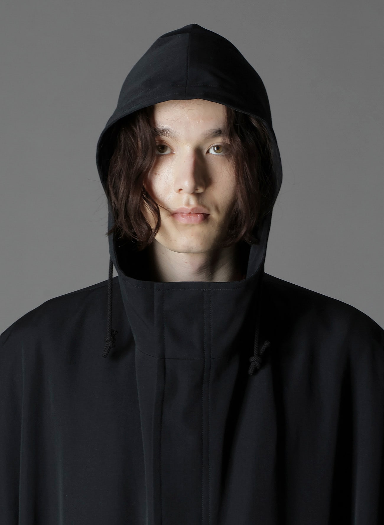 W/GABARDINE FRONT OPEN PONCHO COAT