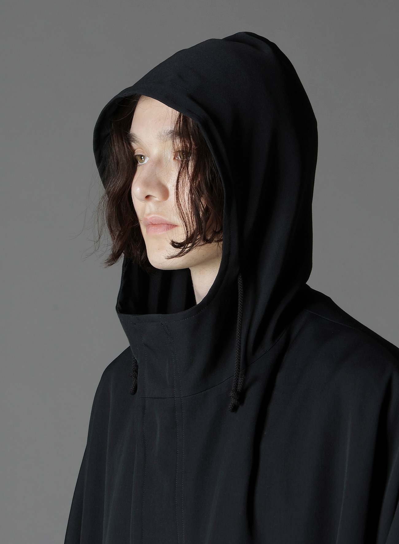 W/GABARDINE FRONT OPEN PONCHO COAT