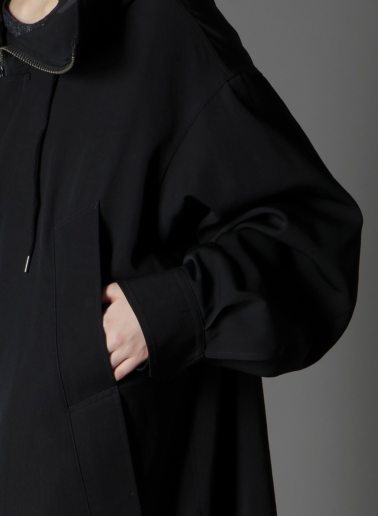 W/GABARDINE HIGH NECK HOODED MODS COAT