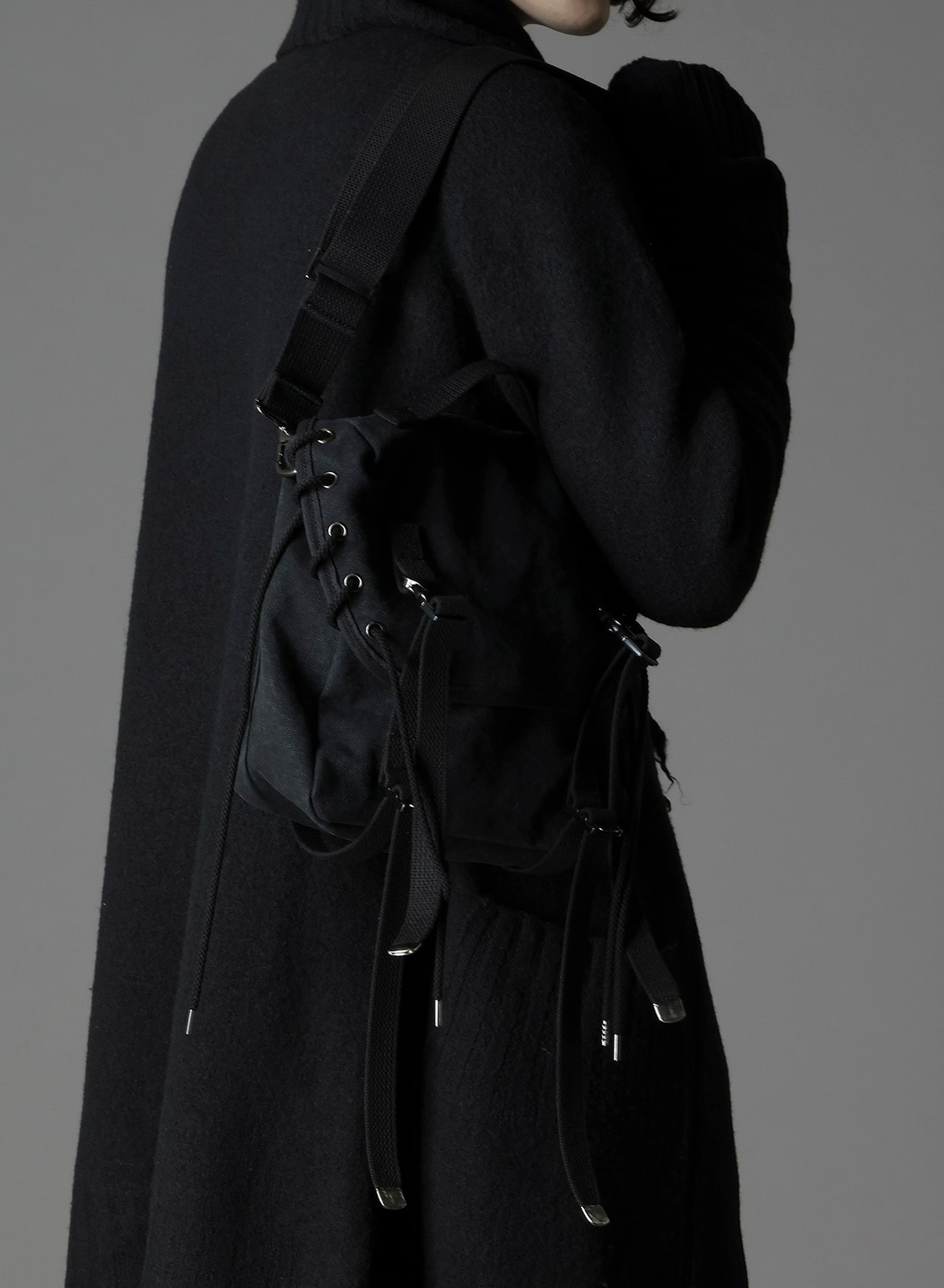 CANVAS SHOULDER BAG