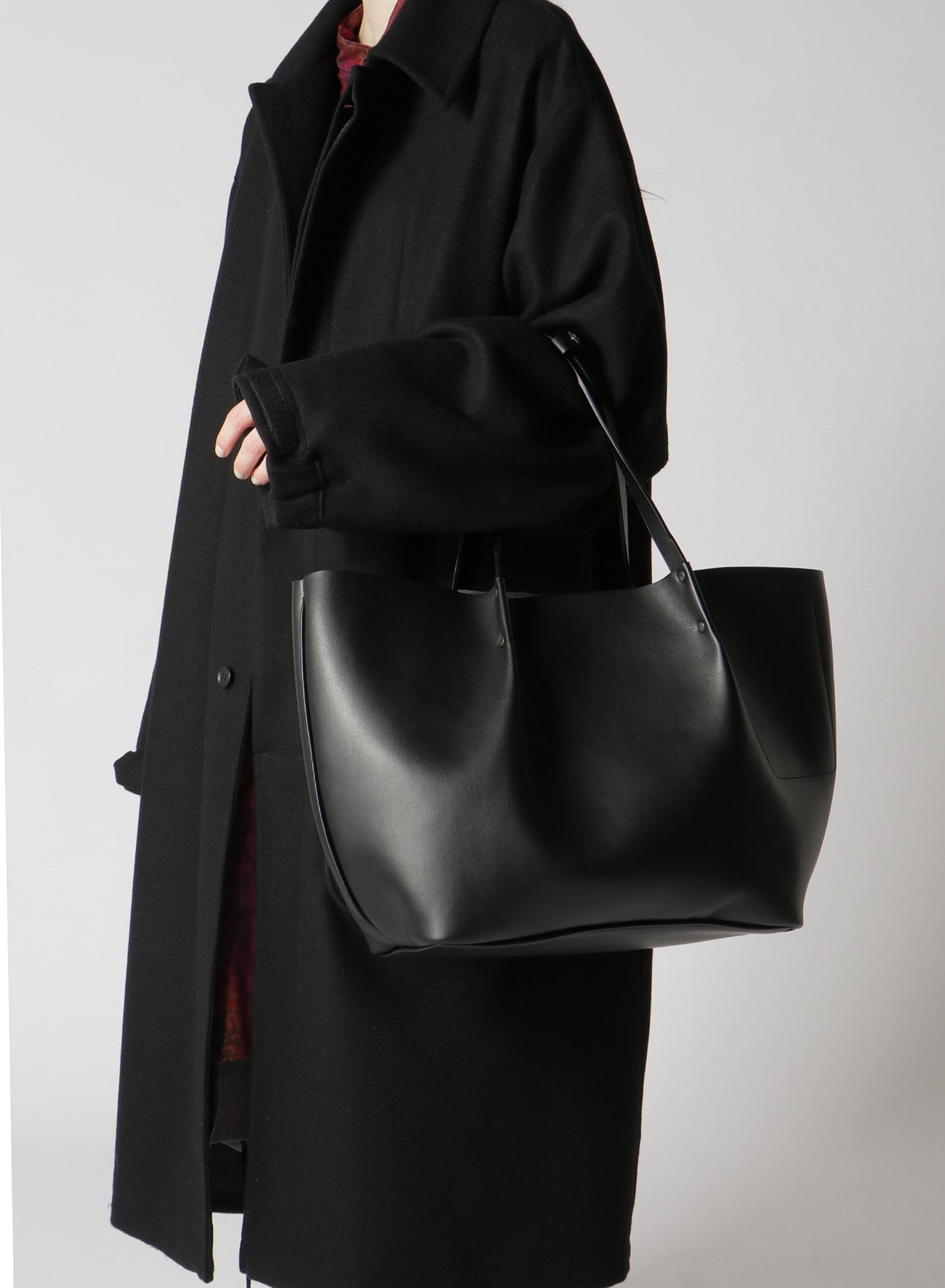 EYELET DETAIL FAUX LEATHER TOTE BAG