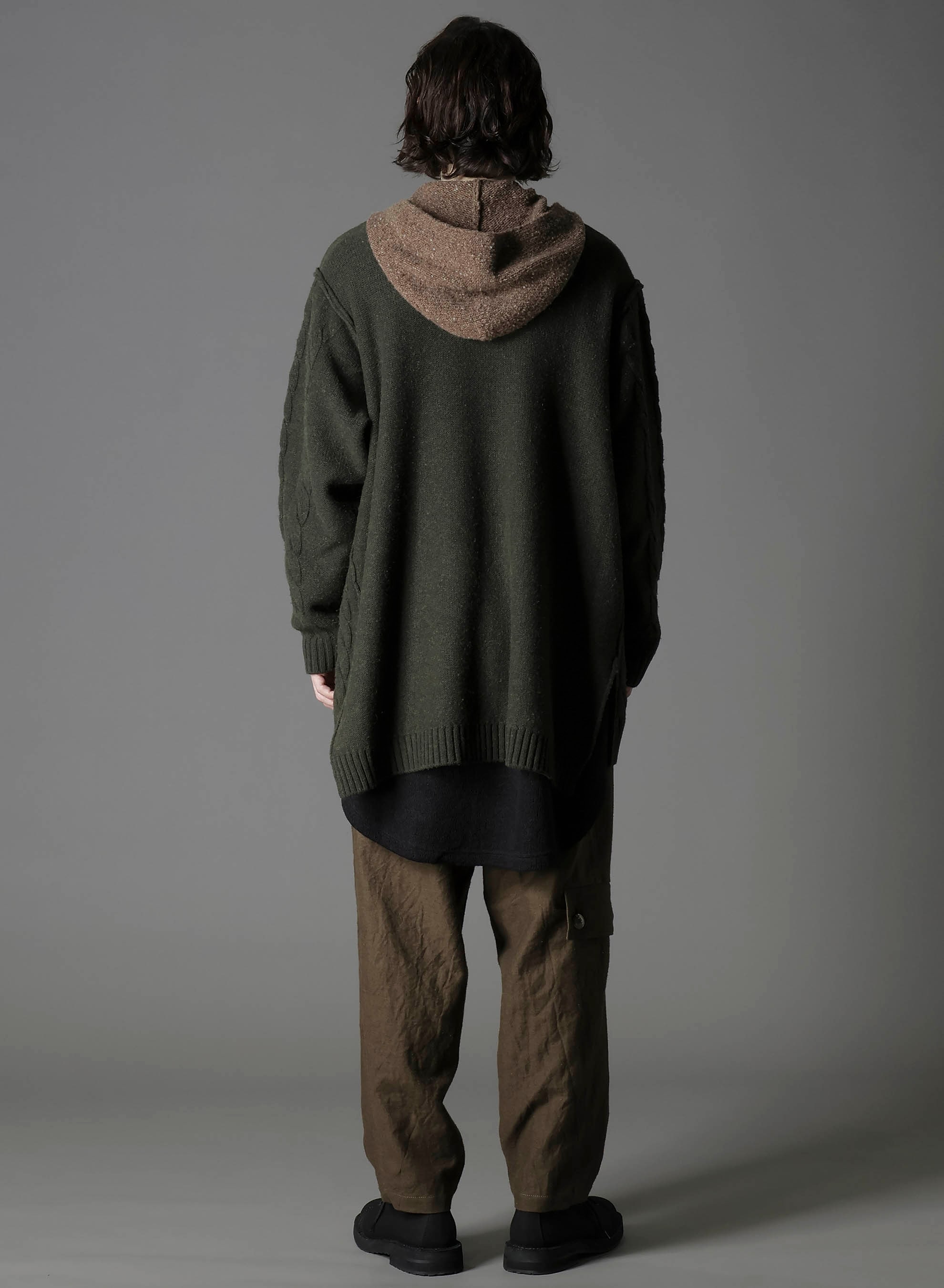 FINE MERINO WOOL CABLE SWITCH UNBALANCE HOODIE