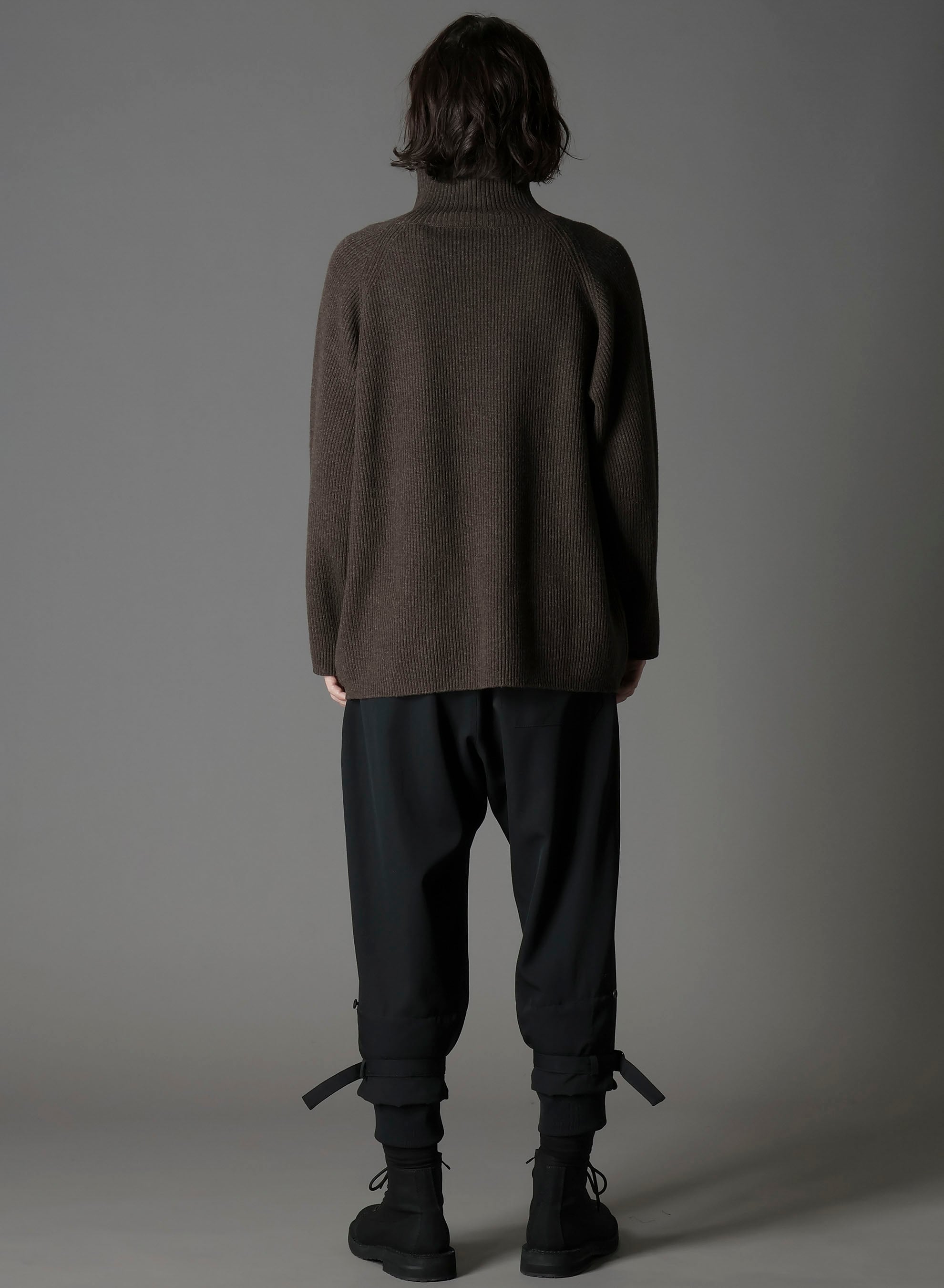 FINE MERINO WOOL RAGLAN TURTLE NECK