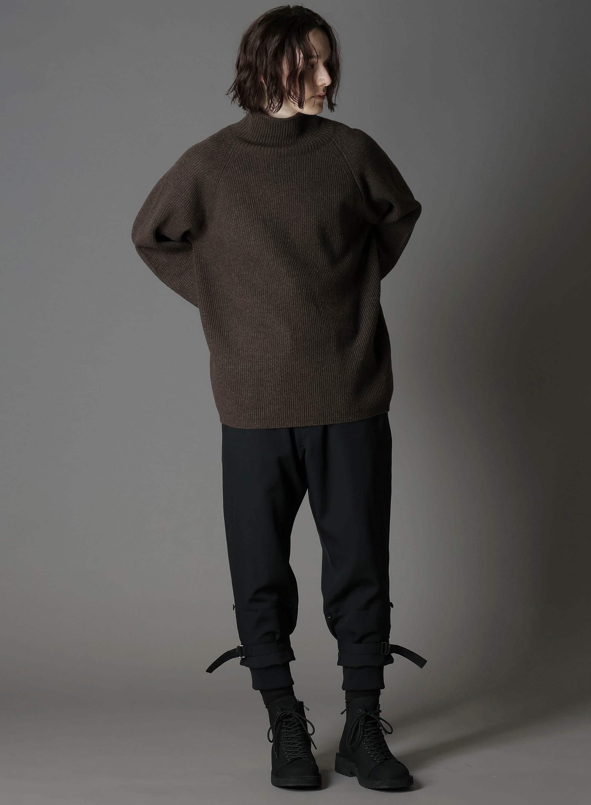 FINE MERINO WOOL RAGLAN TURTLE NECK