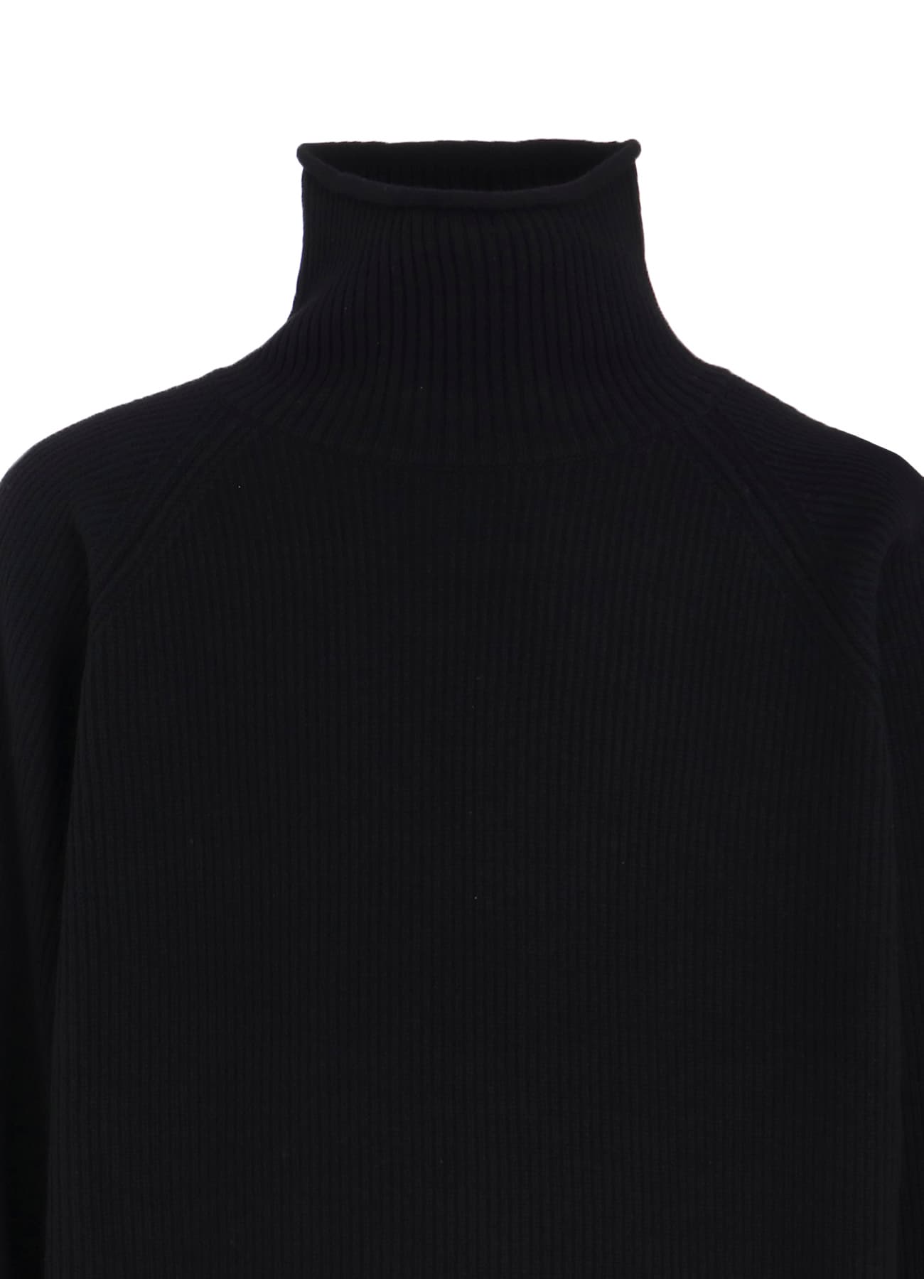 FINE MERINO WOOL RAGLAN TURTLE NECK