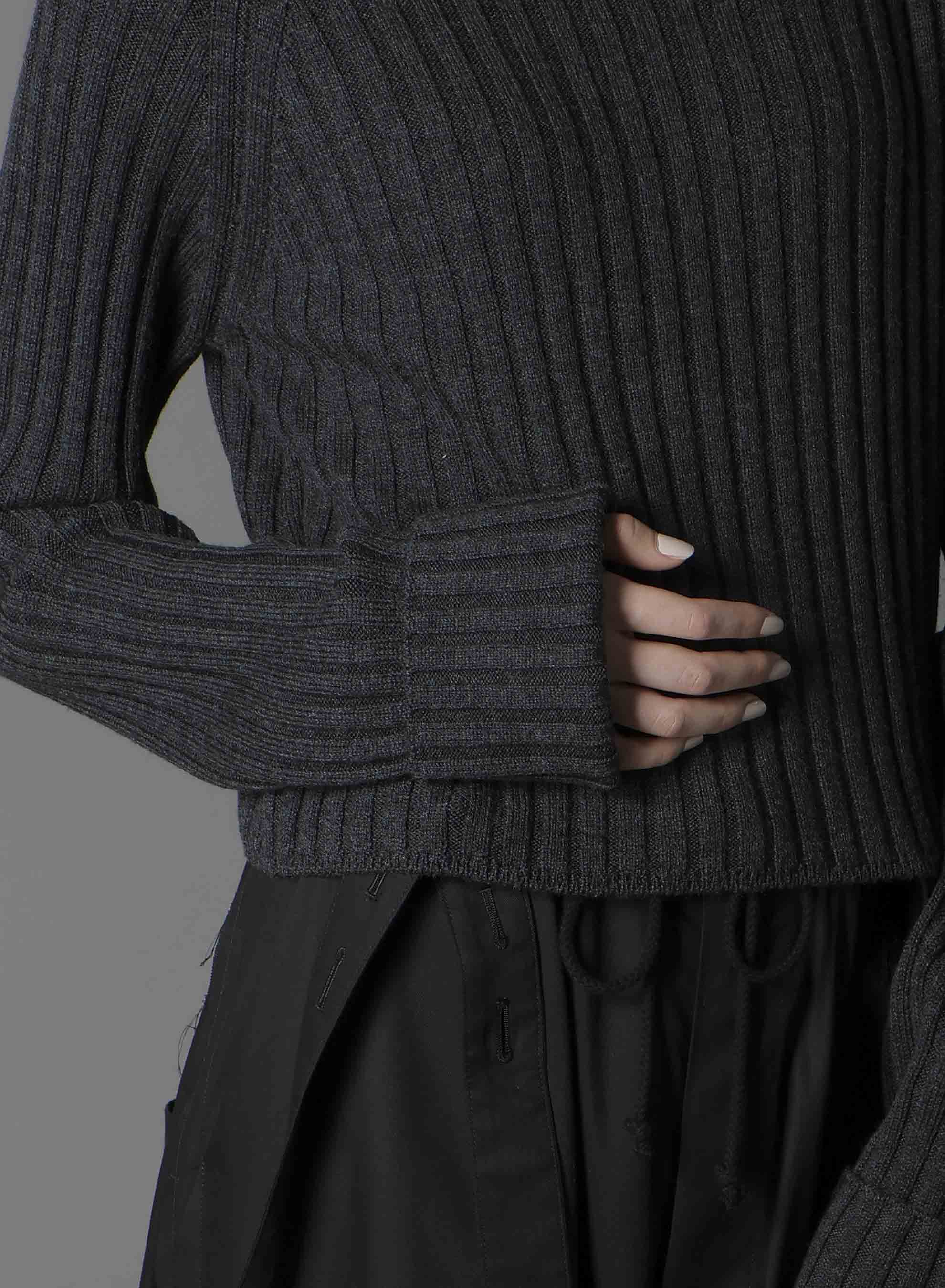 FINE MERINO WOOL RIBBED RAGLEN SHORT LENGTH TURTLE NECK
