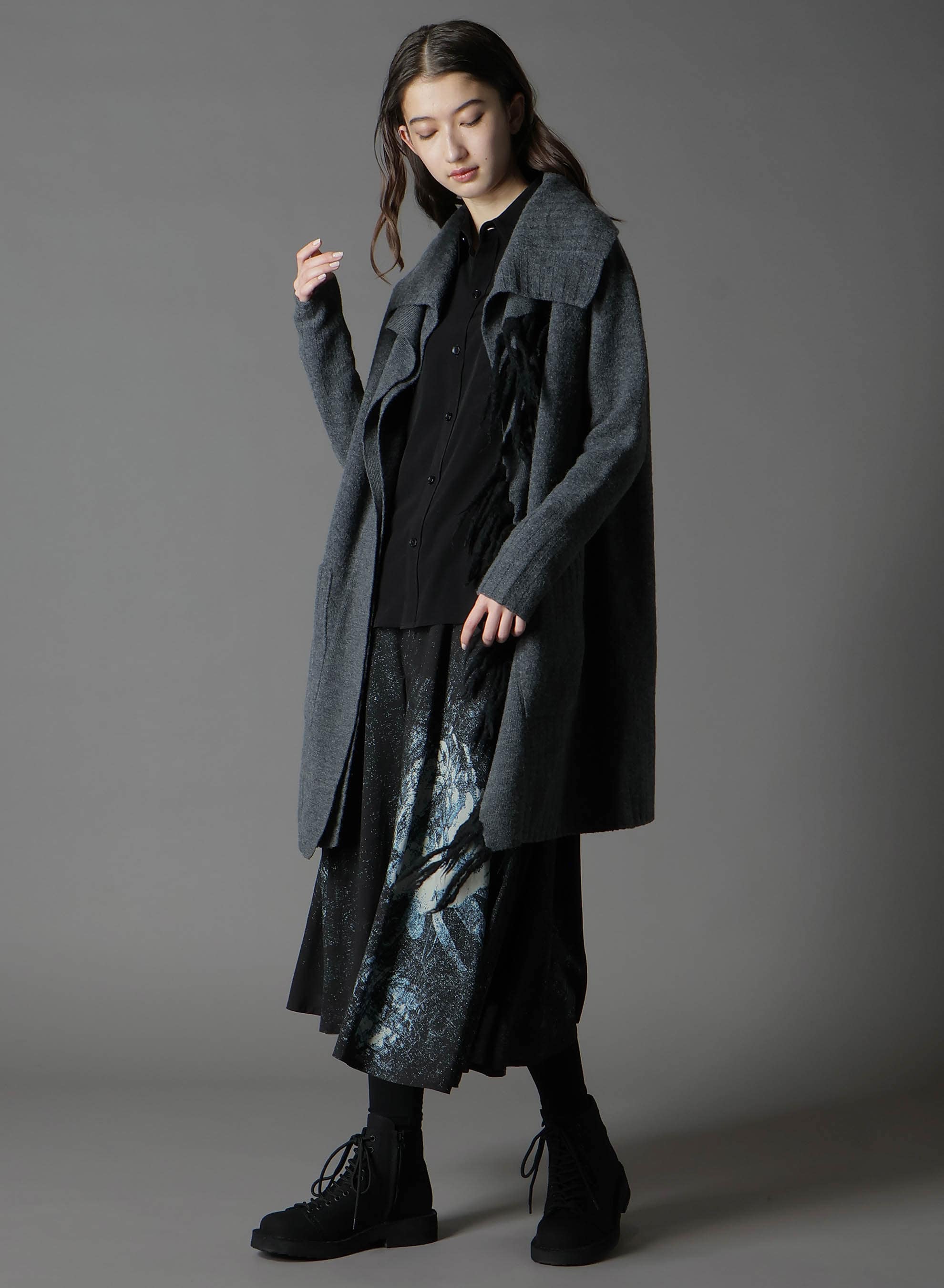 BoilMerinoWool FRINGE KNIT GOWN