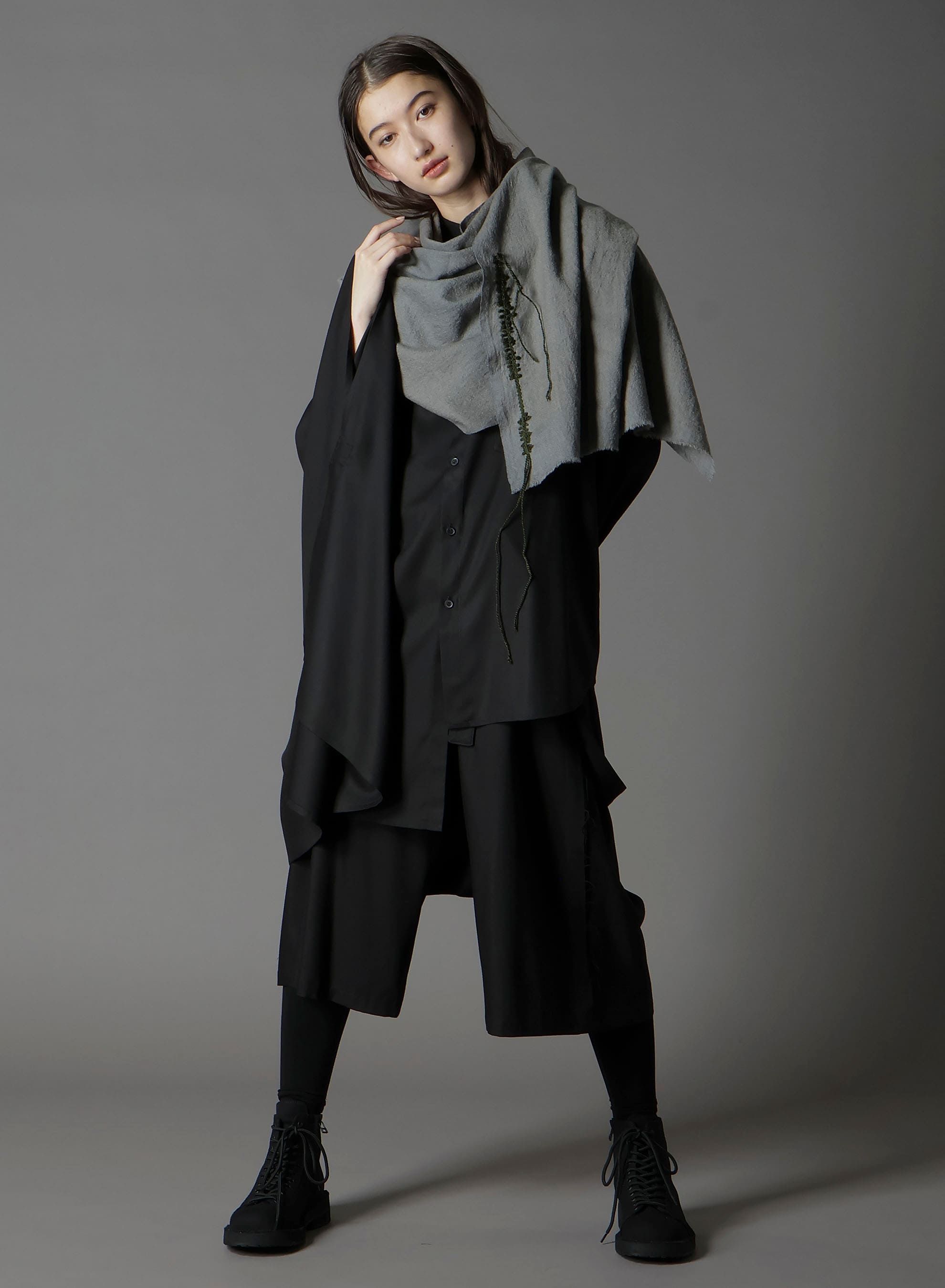 TETANY WOOL HAND STITCH SCARF