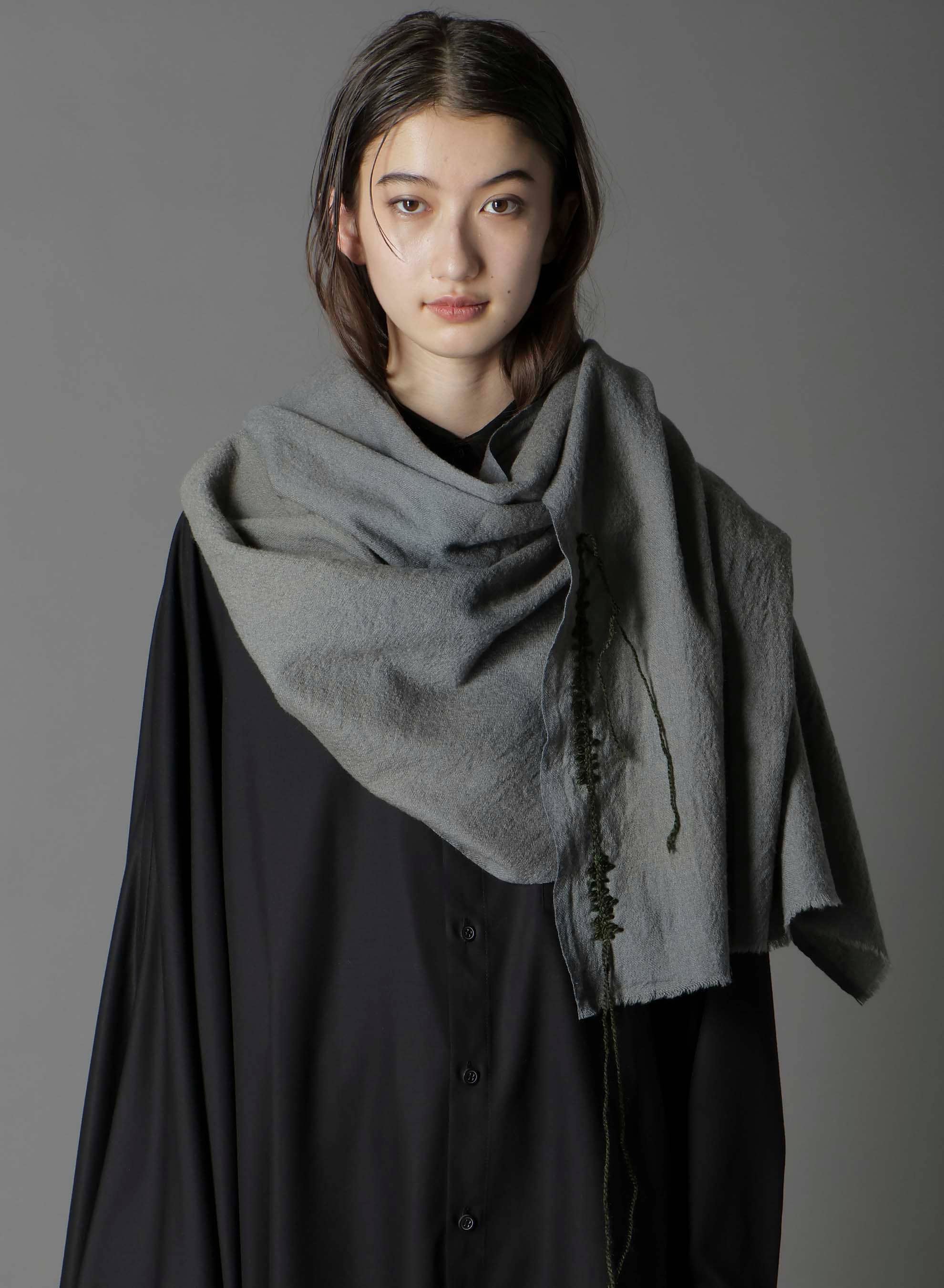 TETANY WOOL HAND STITCH SCARF