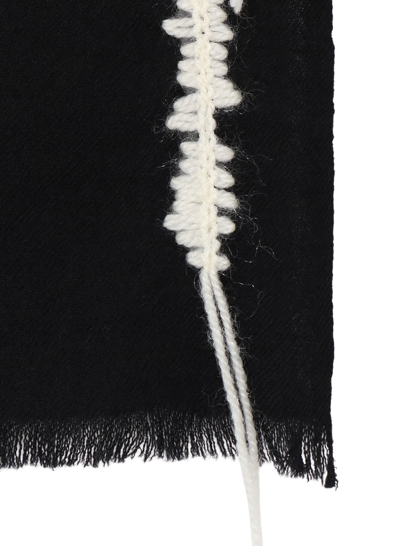 TETANY WOOL HAND STITCH SCARF