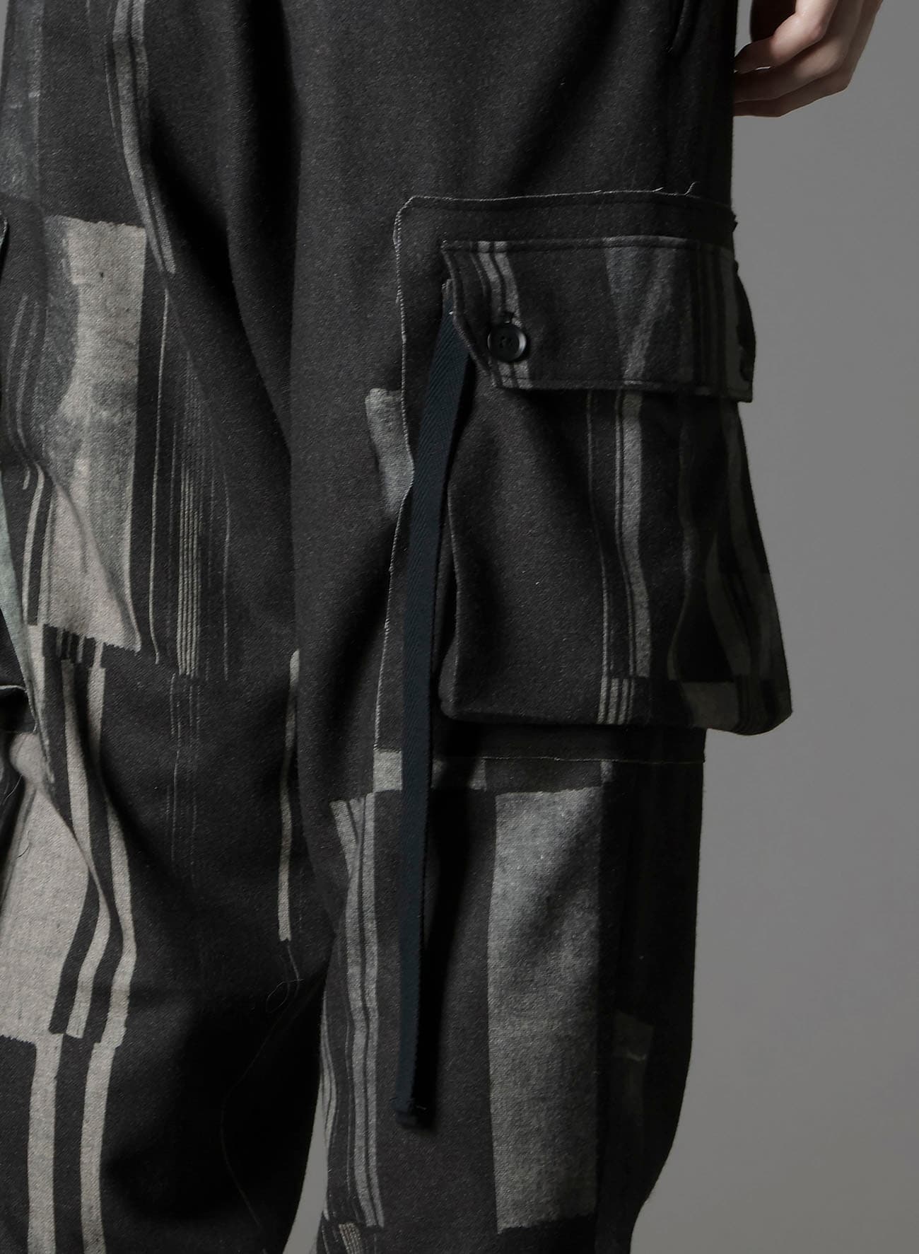 FLANNEL STRIPE PATTERN STANDARD RIBBED HEM CARGO
