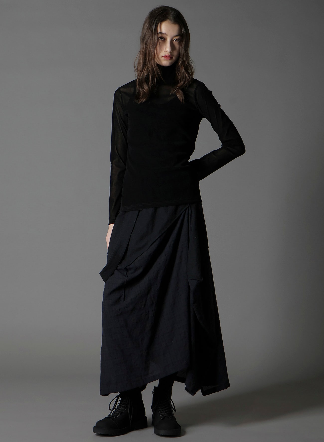 FLOCKY HIGH NECK TULLE