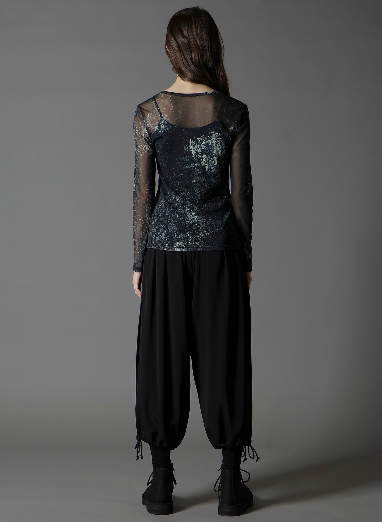 SOFT TULLE FLORAL PATTERN ROUND NECK TULLE