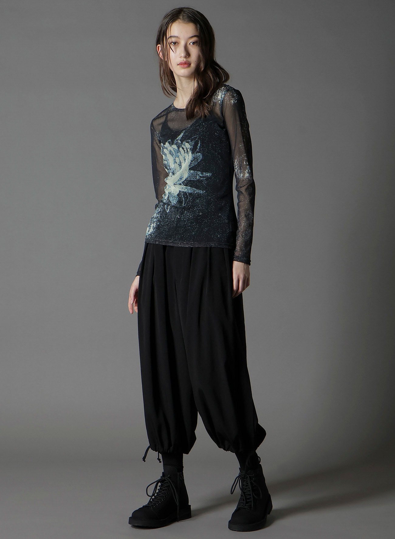 SOFT TULLE FLORAL PATTERN ROUND NECK TULLE