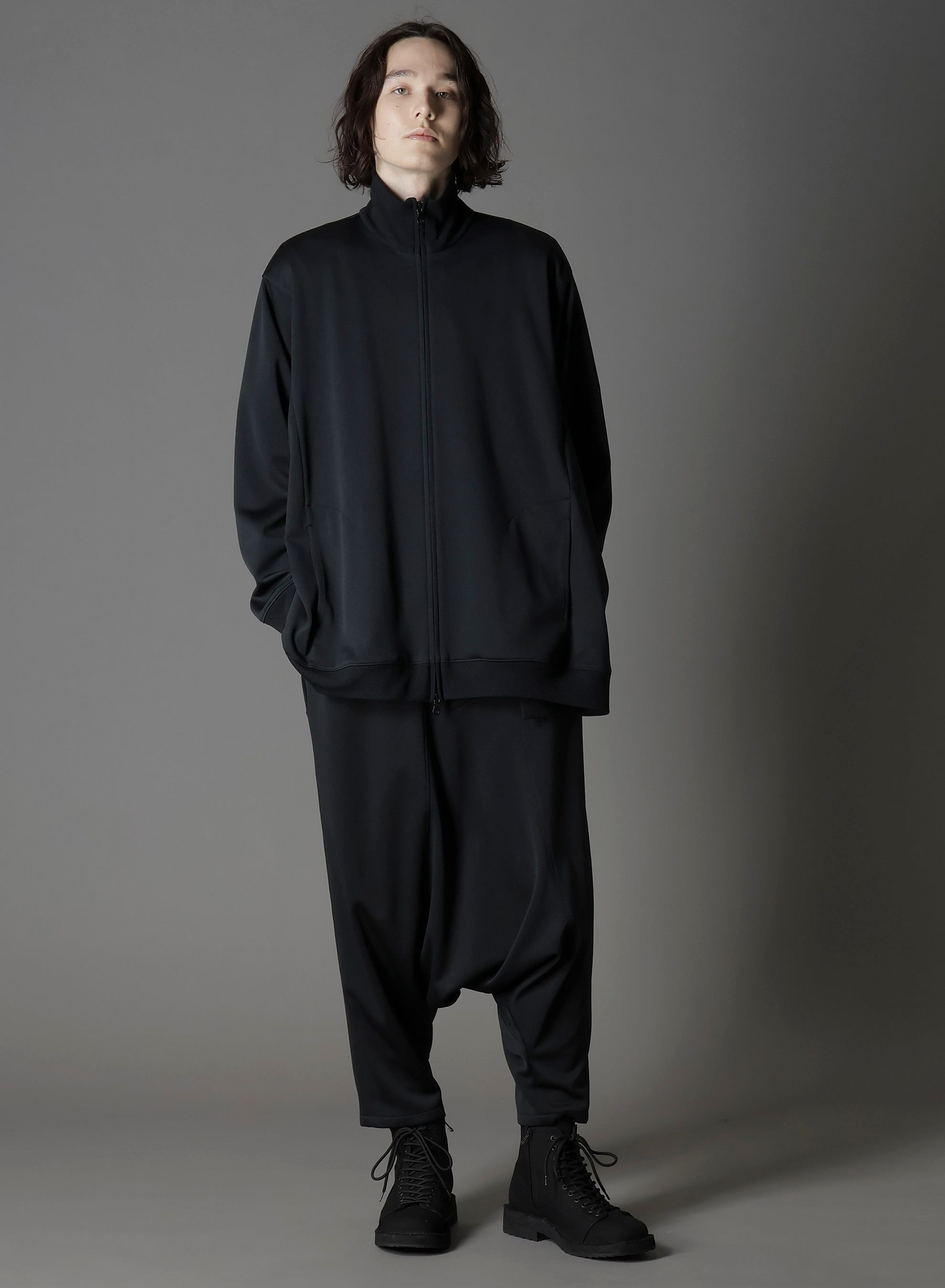 POLYESTER SMOOTH SIDE SLIT TRACK JACKET