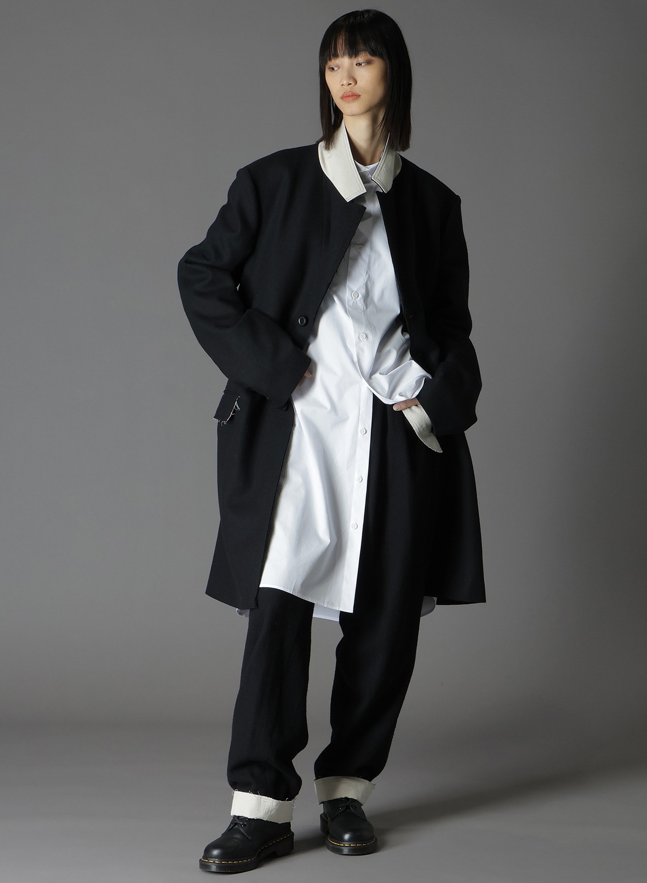 WOOL/NYLON FLANNEL TRIMMED LONG JACKET