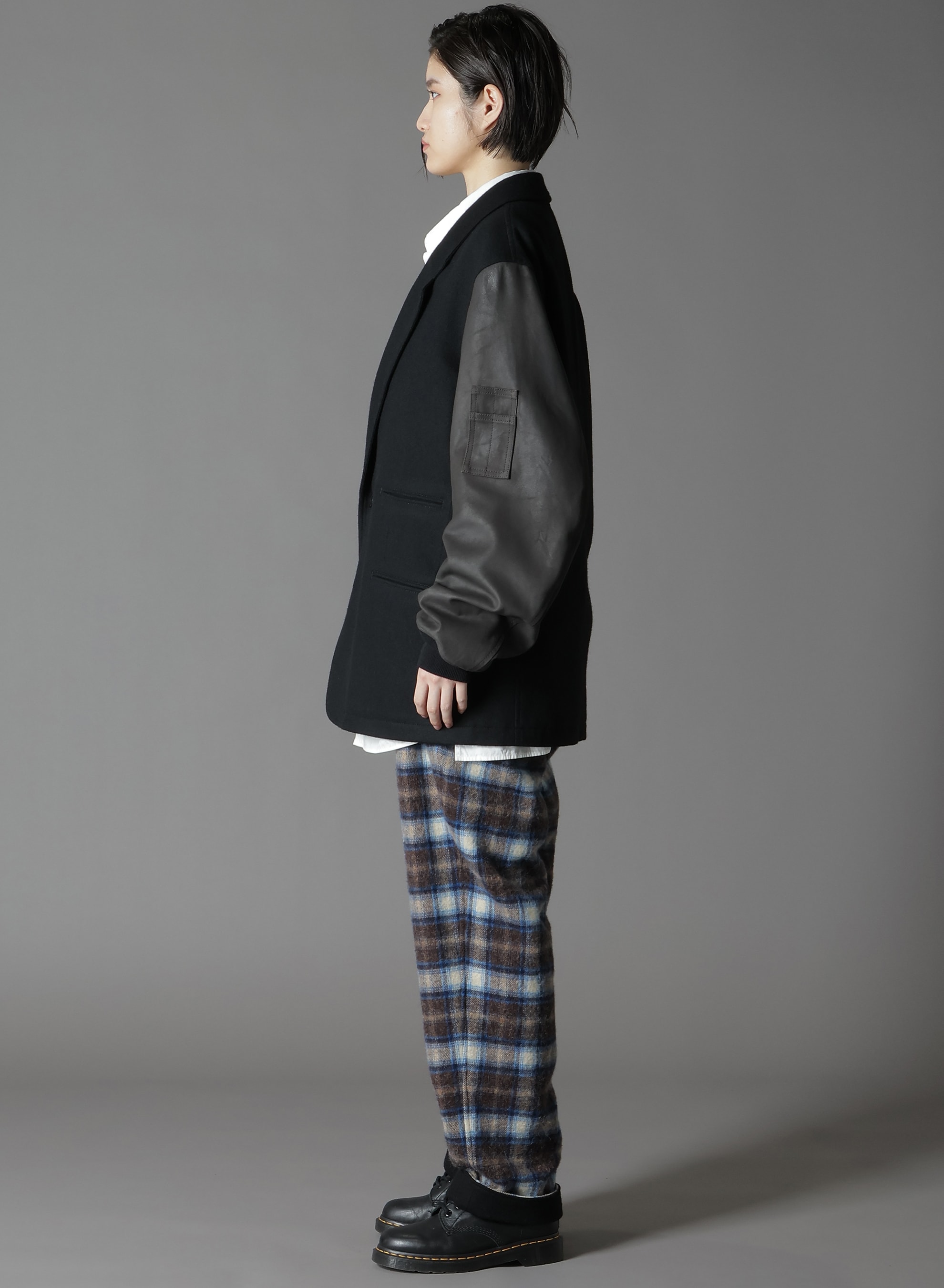 CHECKED SHAGGY WOOL SIDE CUT-OFF PANTS